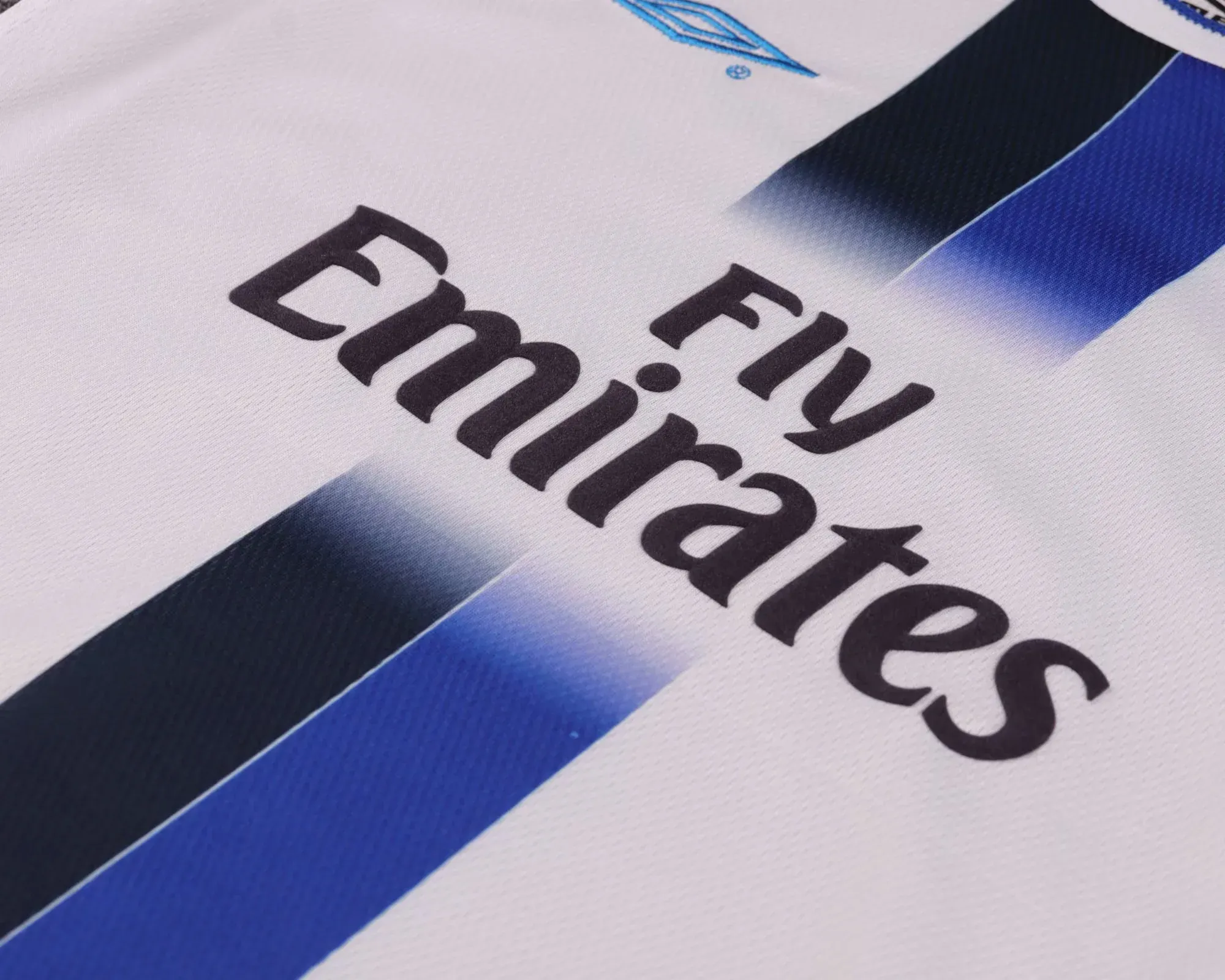 Kids Retro Kit Chelsea 2003 Away 4