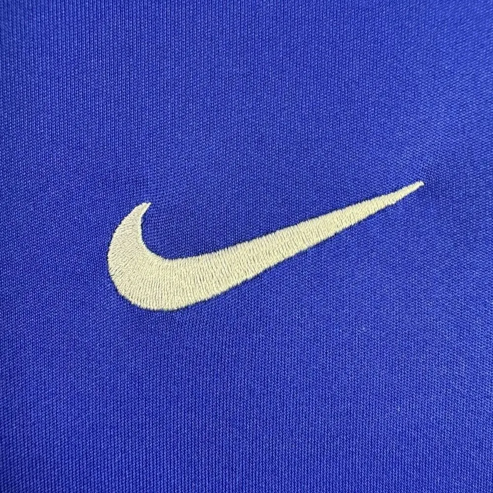 Retro Manchester United 2002/03 Third 4