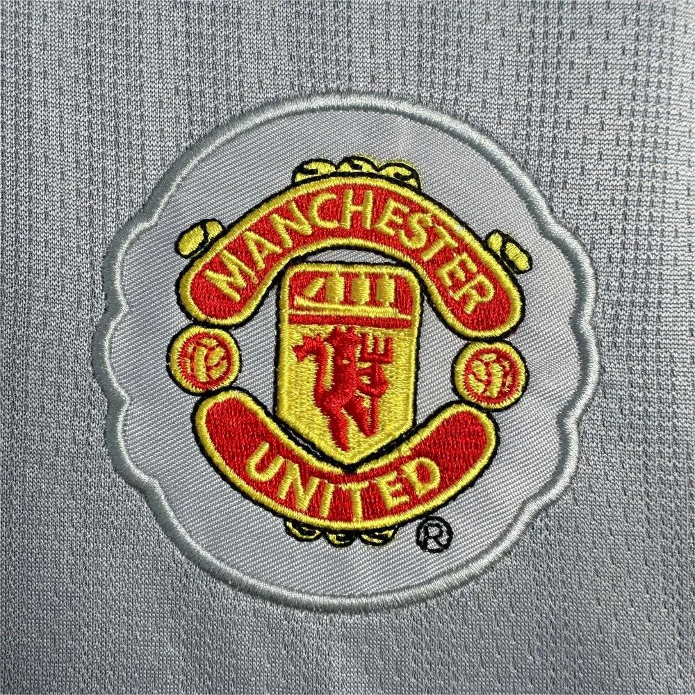 Retro Man United 07/08 Goalkeeper 4 3