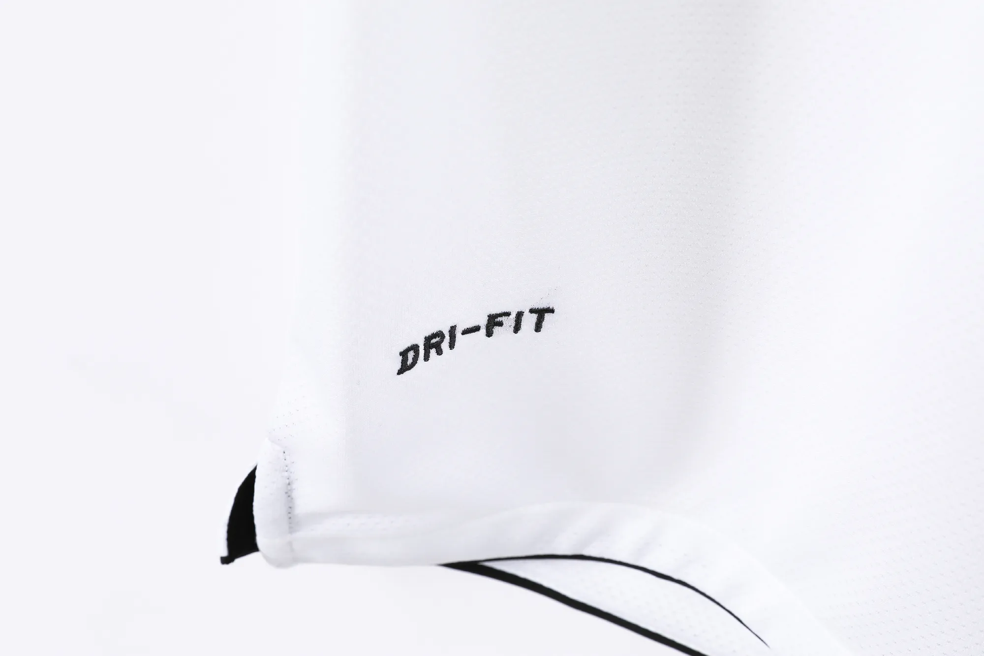 Retro Manchester United 2010/11 Away Fianal 3