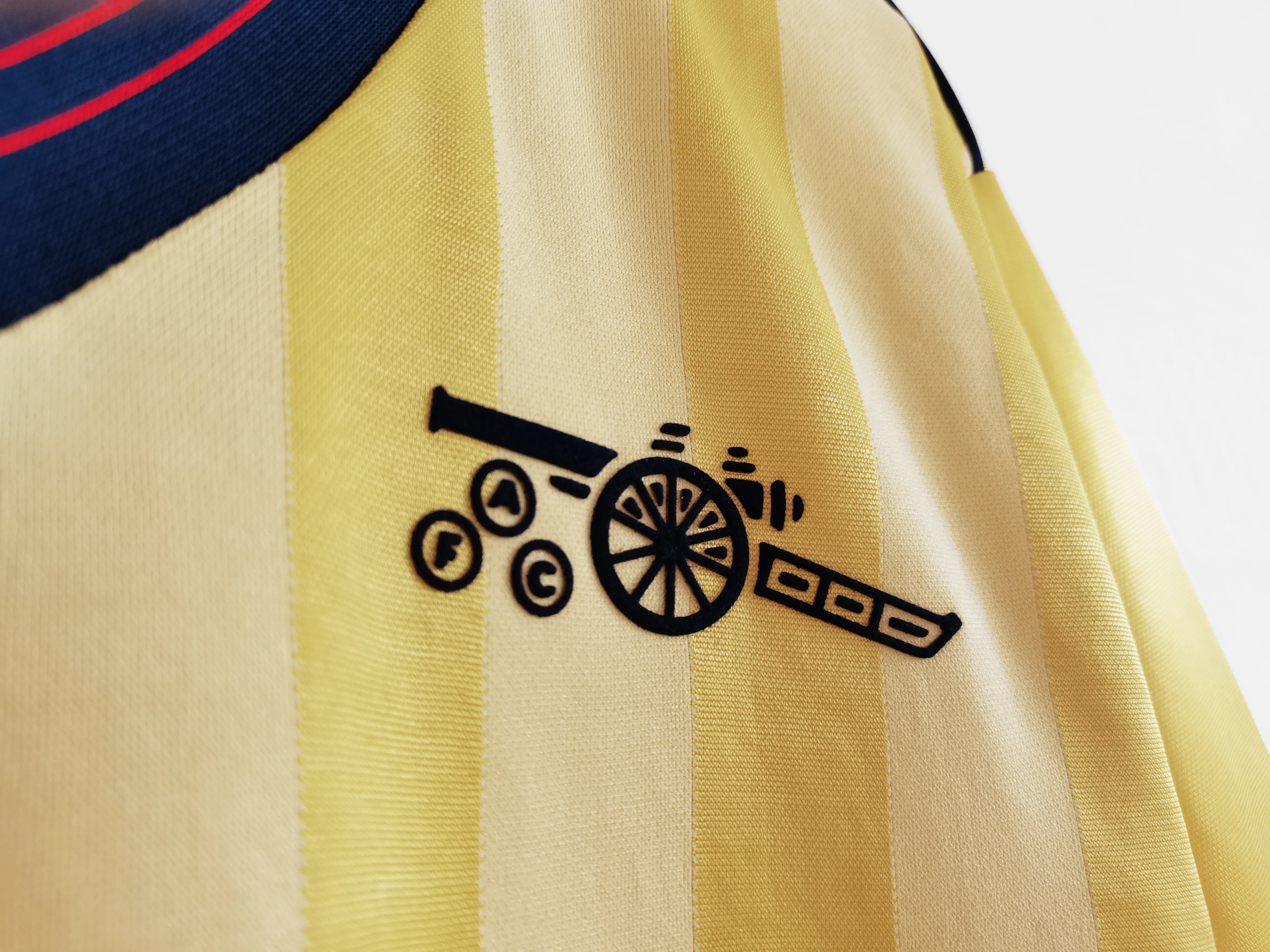 Retro 1983/86 Arsenal away S-2XL 3
