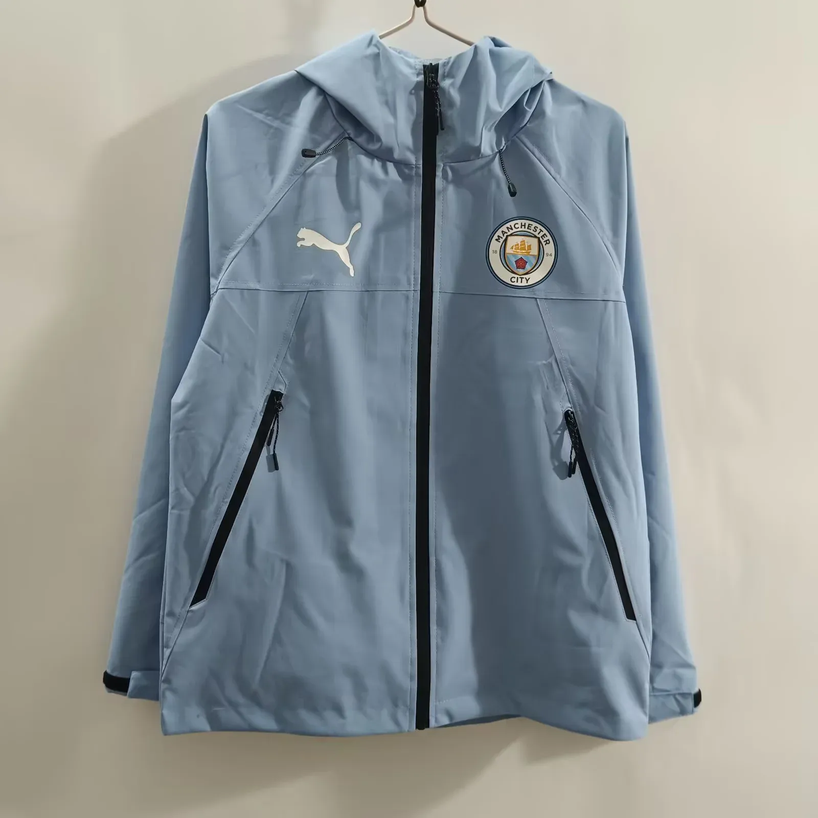 MANCHESTER CITY WINDBREAKER