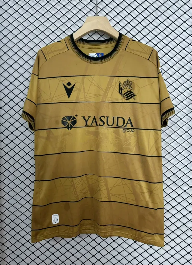 Real Sociedad 24/25 away kit