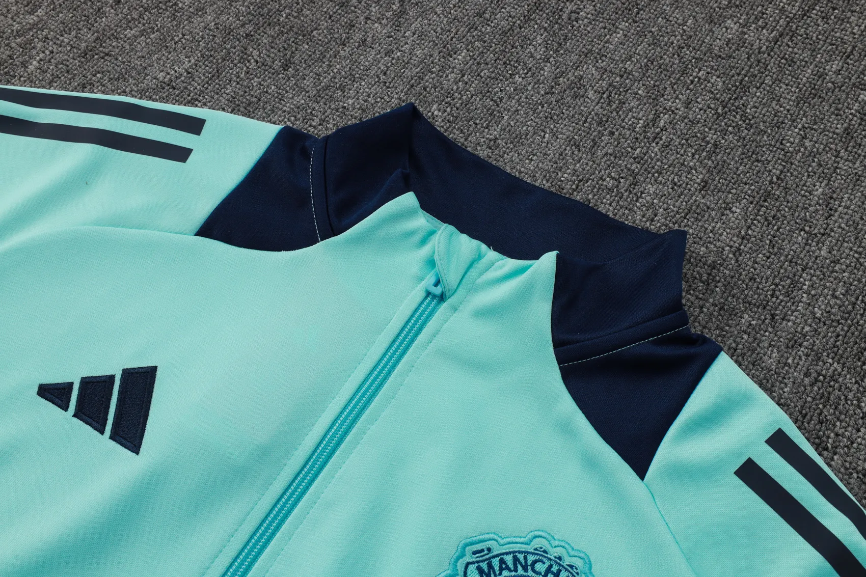 Adult/ Kids Manchester united 24/25 full zipper Training suit A839 3