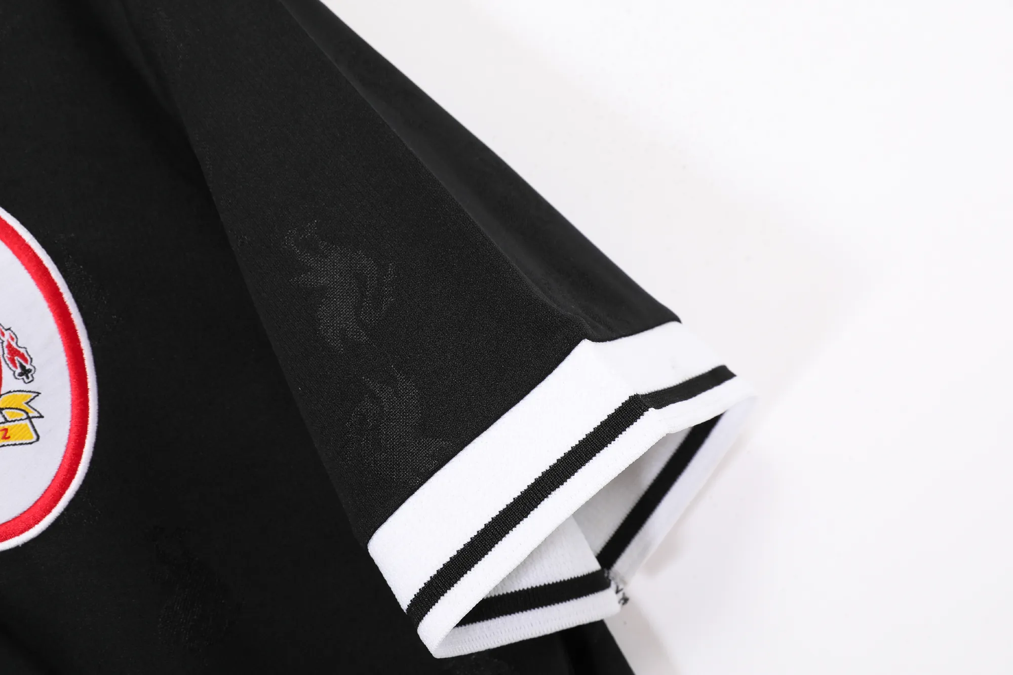 Retro LVP 1996-97 Third 4