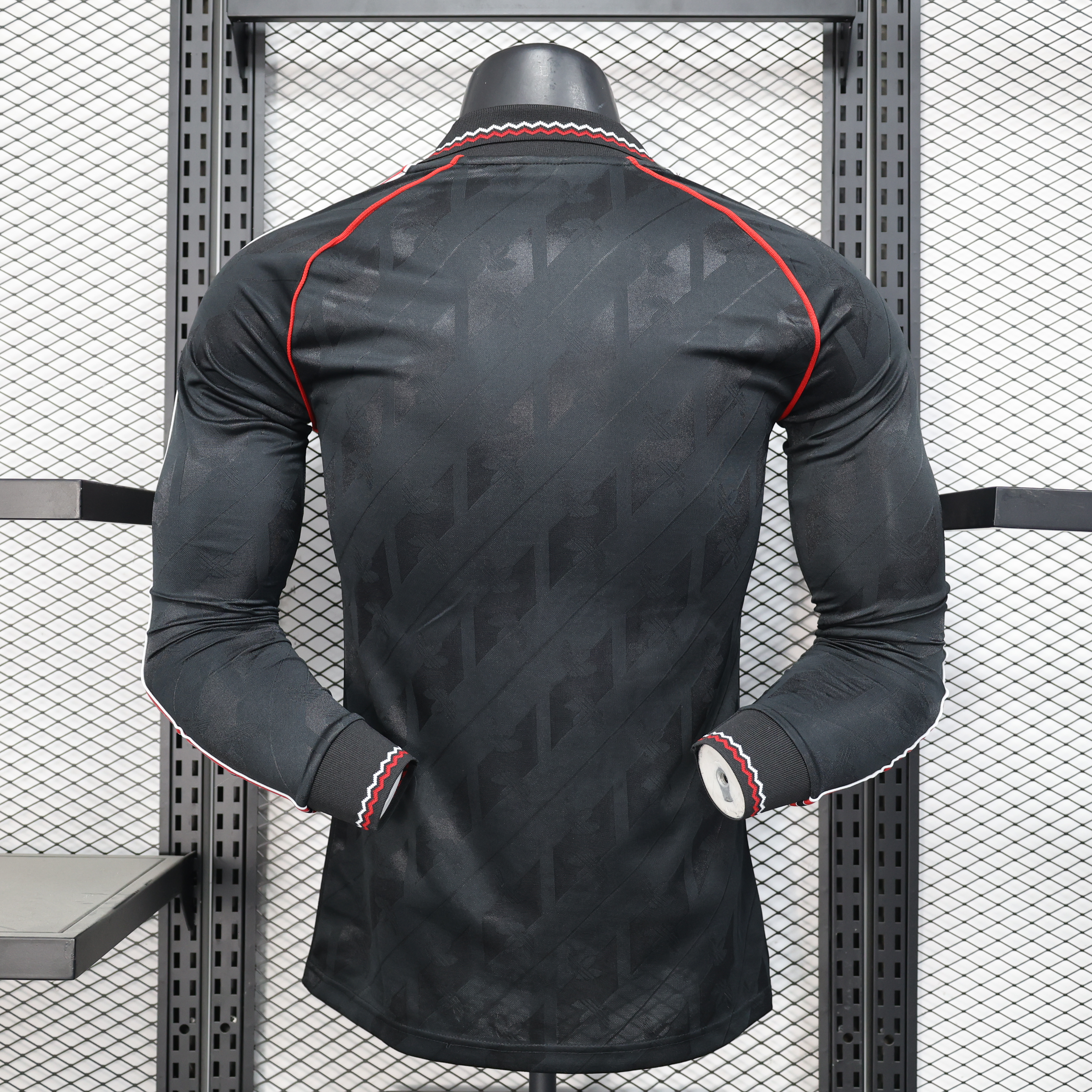 Retro Manchester United Black Long Sleeves S-XXL