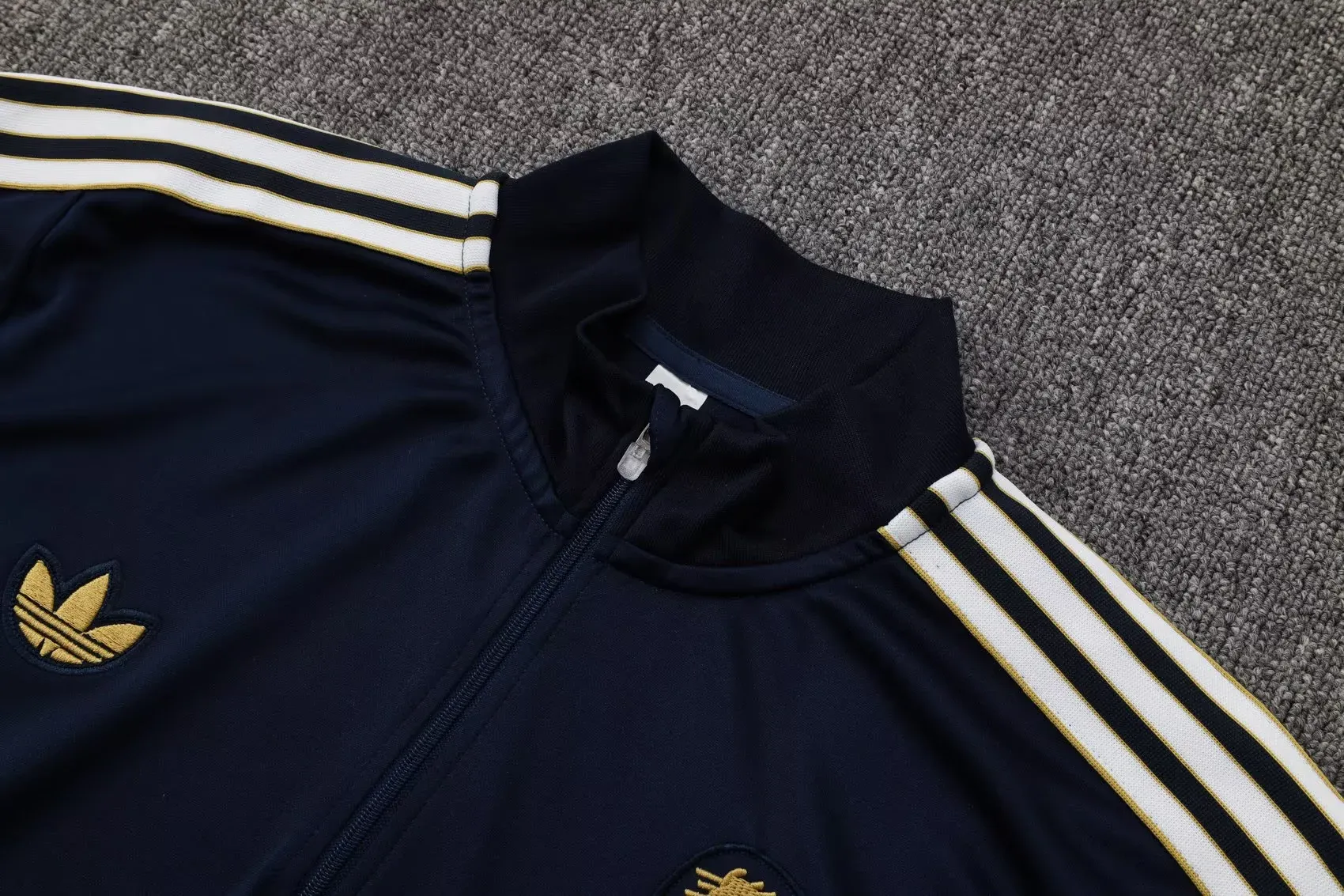 Adult/ Kids Juventus half Zipper Training Suit B2503 4