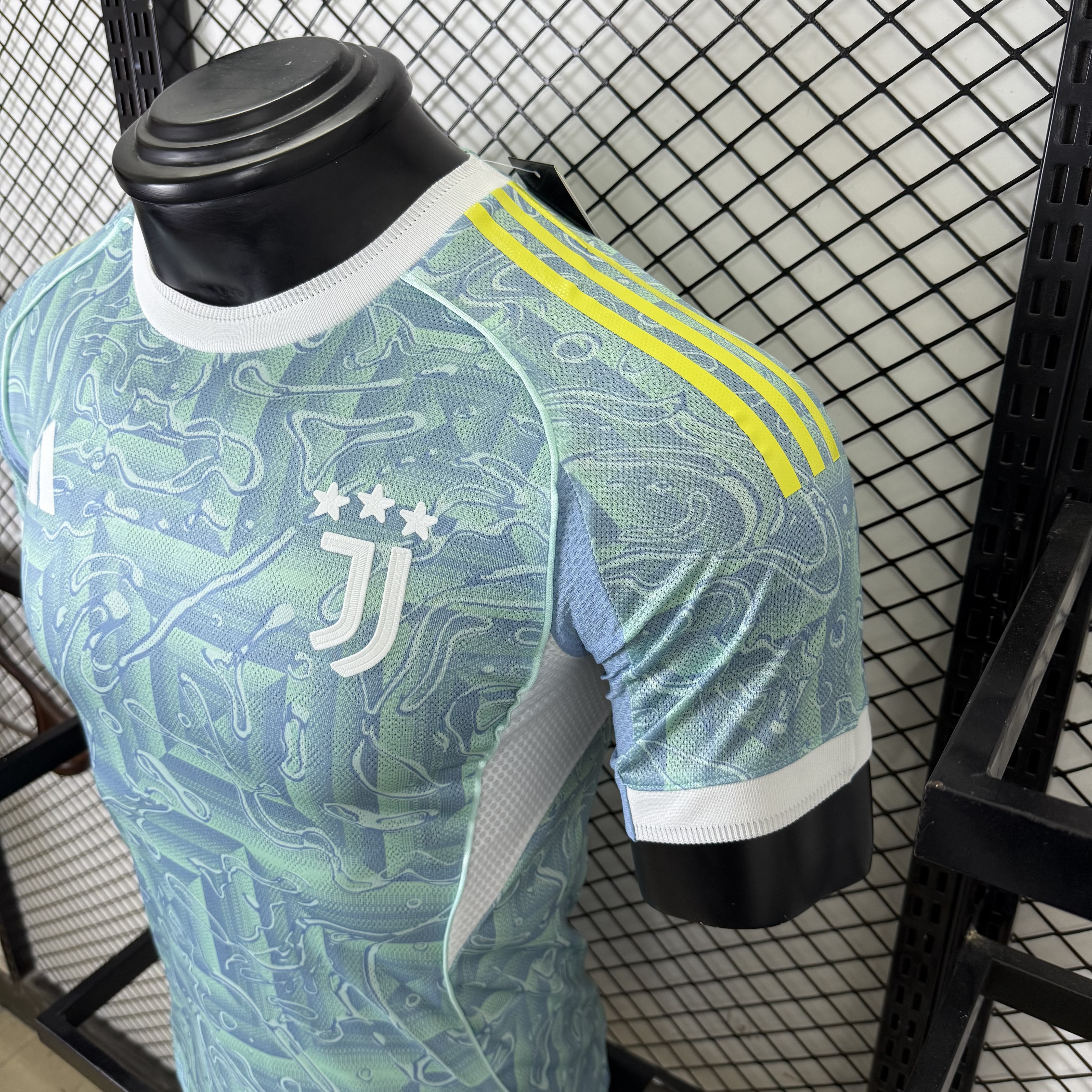 Player Version Juventus 25/26 Away S-XXL 4