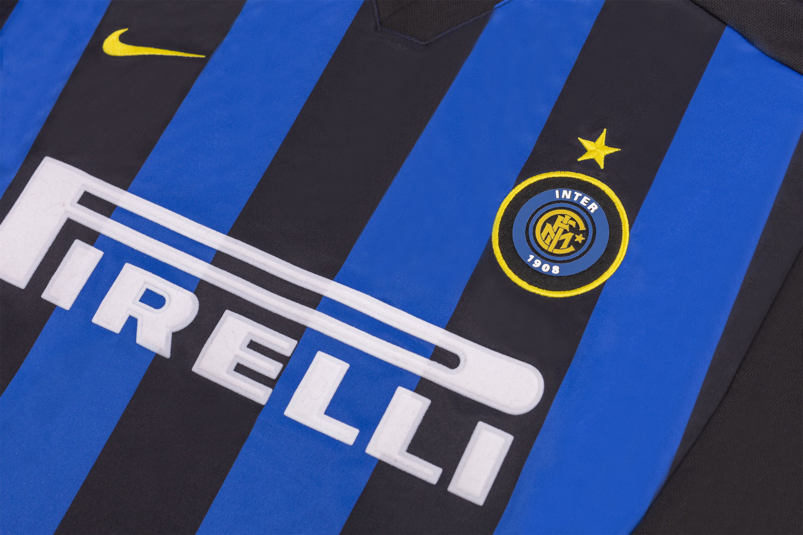 Retro 02/03 Inter Milan Home  S-XXL 3