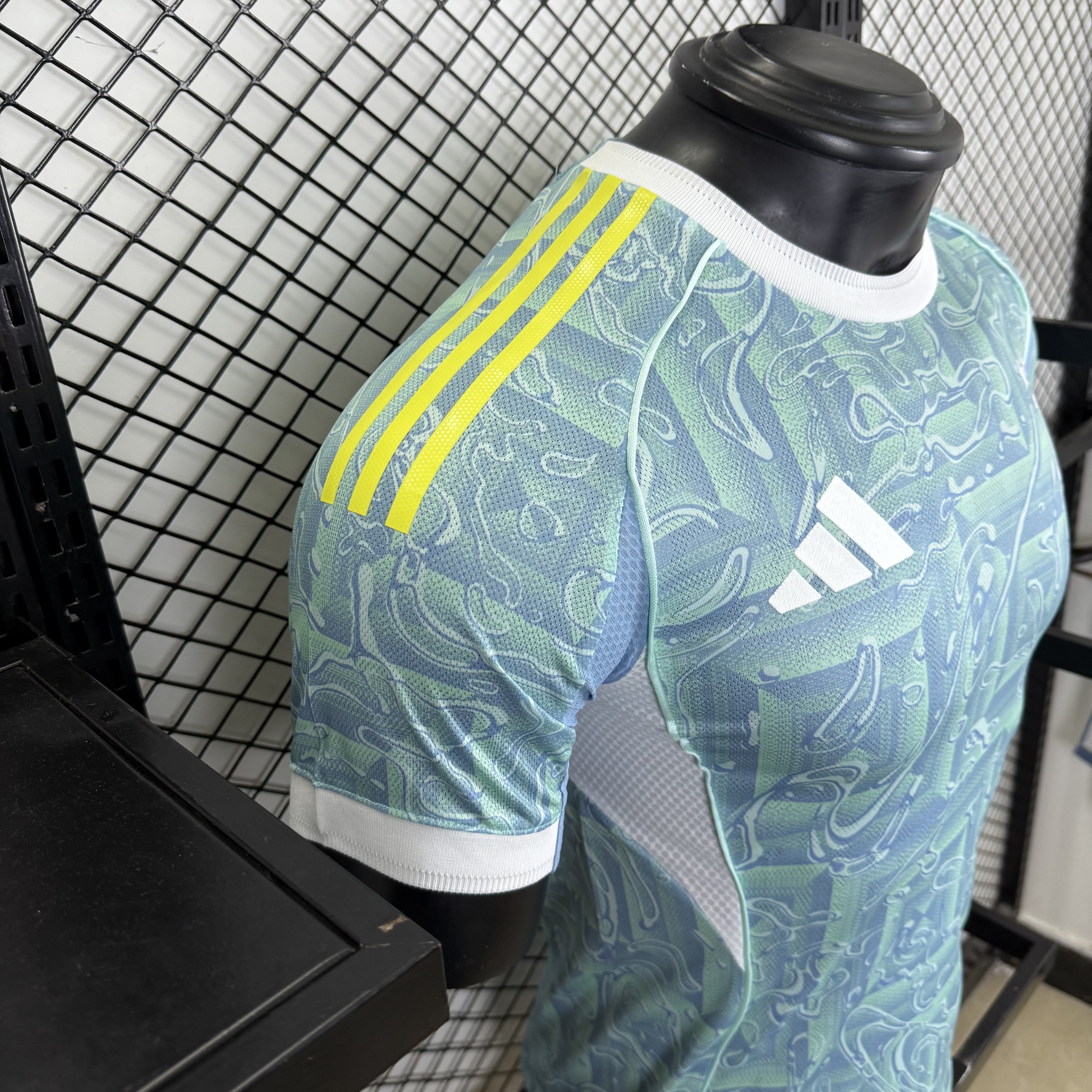 Player Version Juventus 25/26 Away S-XXL 3