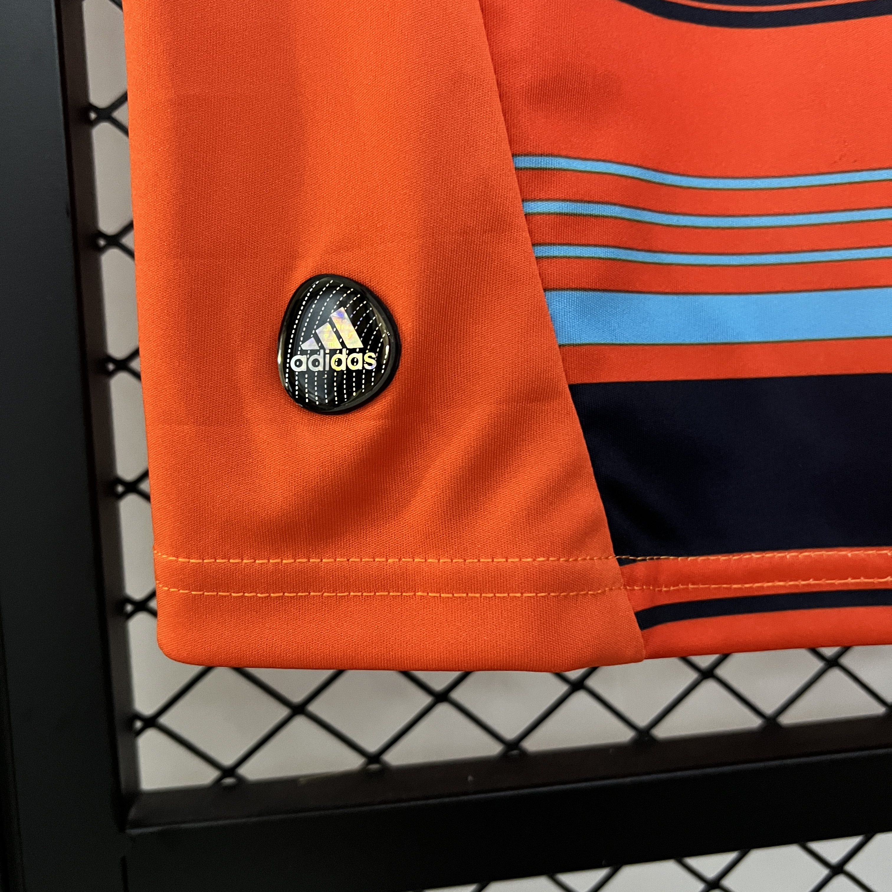 Retro Marseille 11/12 Third 4