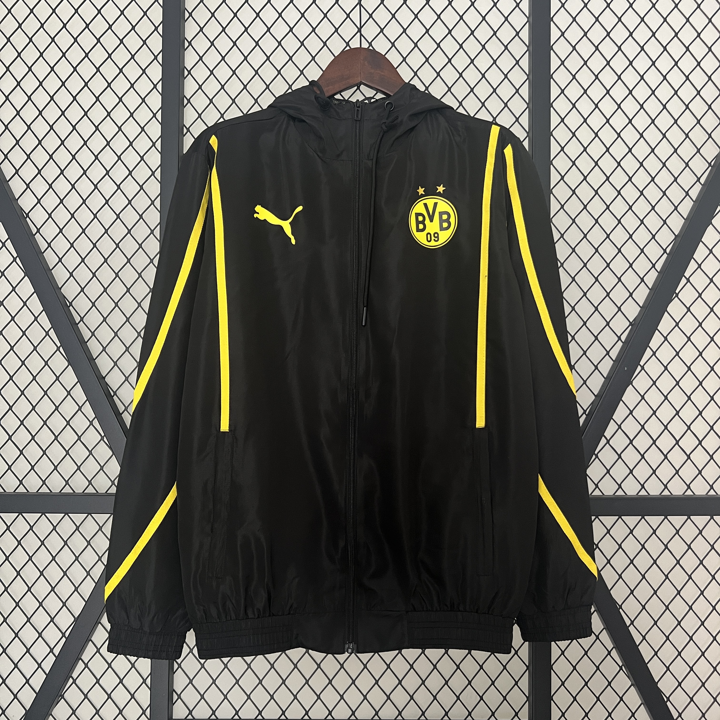 Dortmund Windbreaker