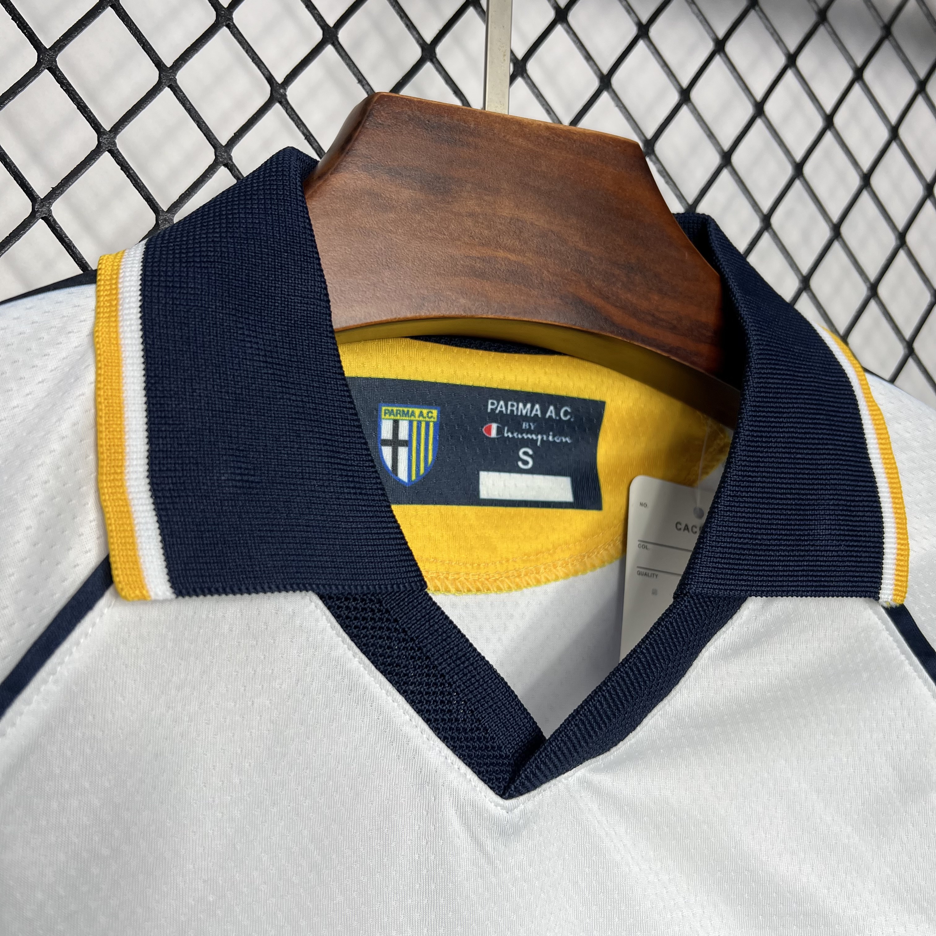 Retro 03-04 Parma White  S-XXL 3