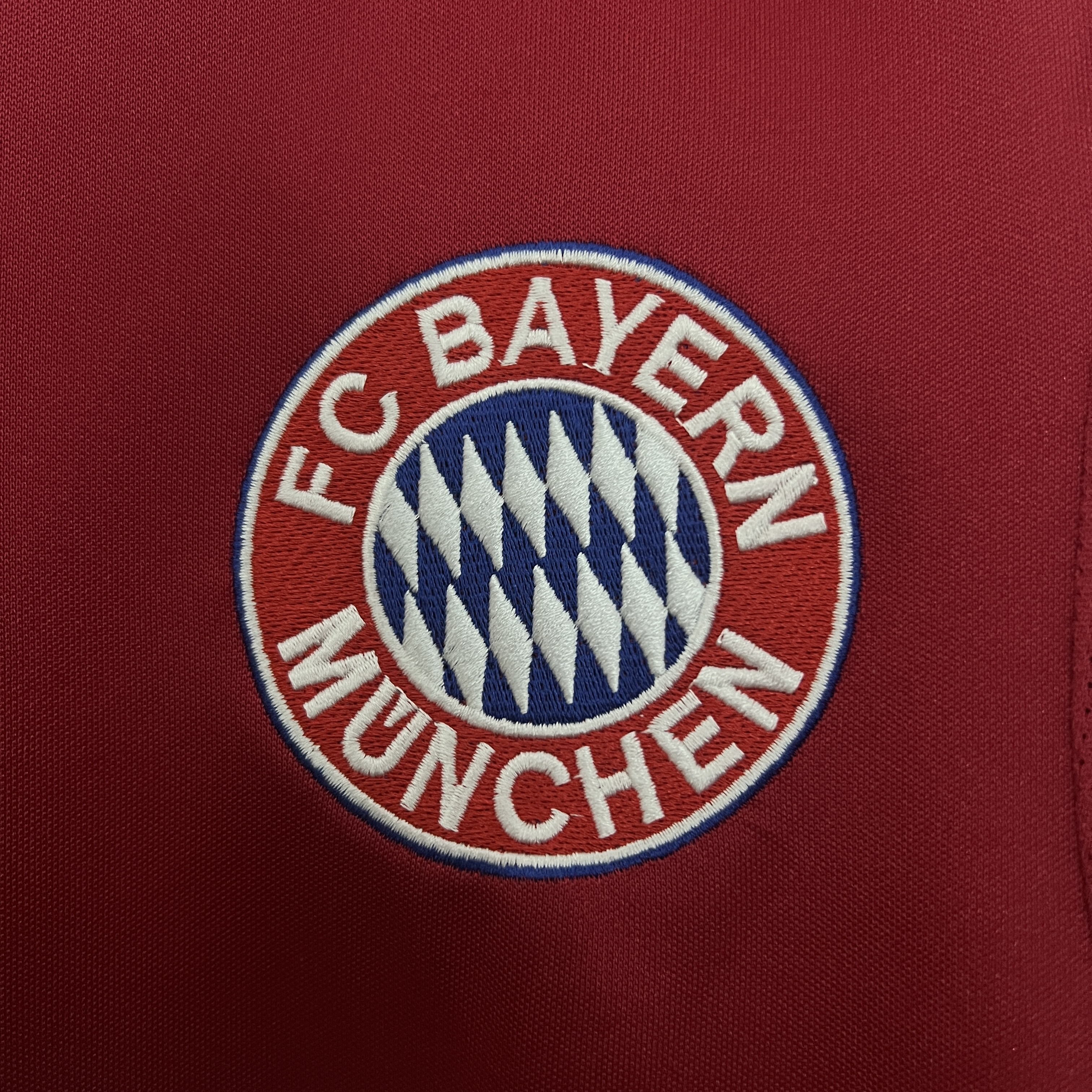 Retro Bayern Munich 03/04 Home S-XXL 4