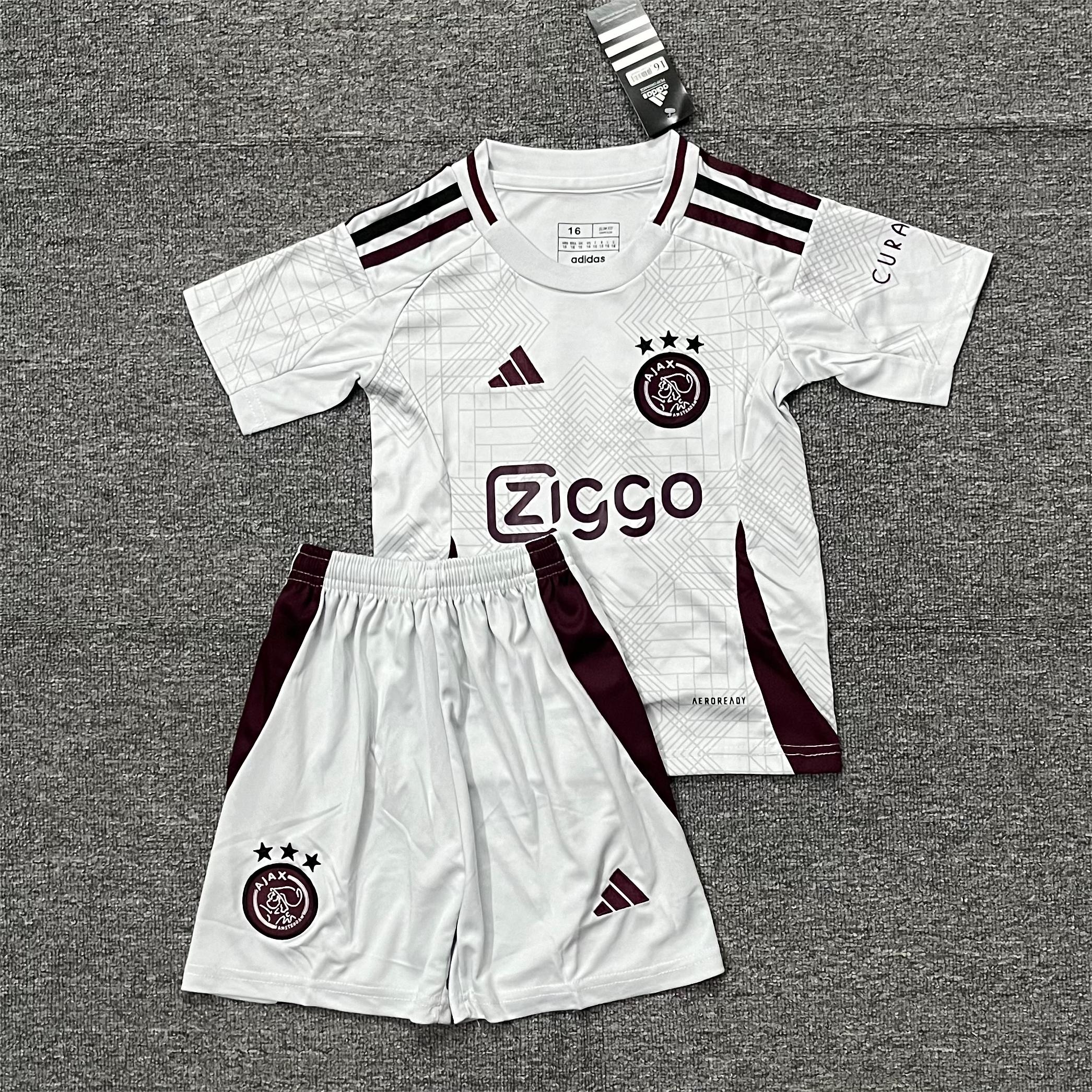 KIds Ajax 24/25 Third 16-28