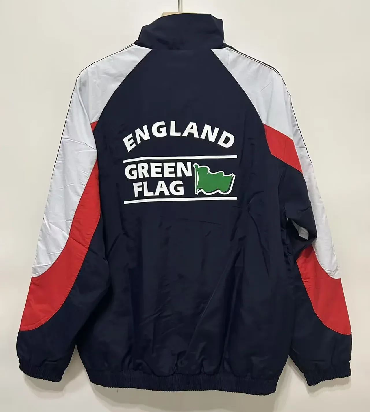 RETRO ENGLAND WINDBREAKER
