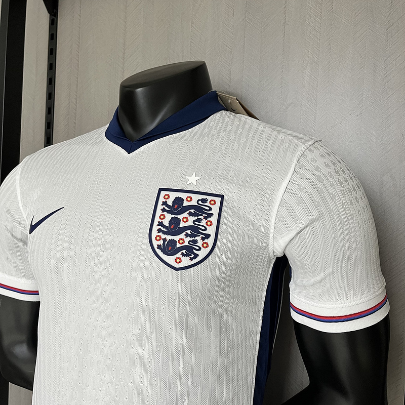 Player Version  England 24/25 Home White 4