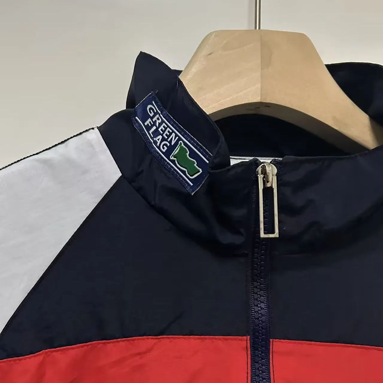 RETRO ENGLAND  WINDBREAKER 3