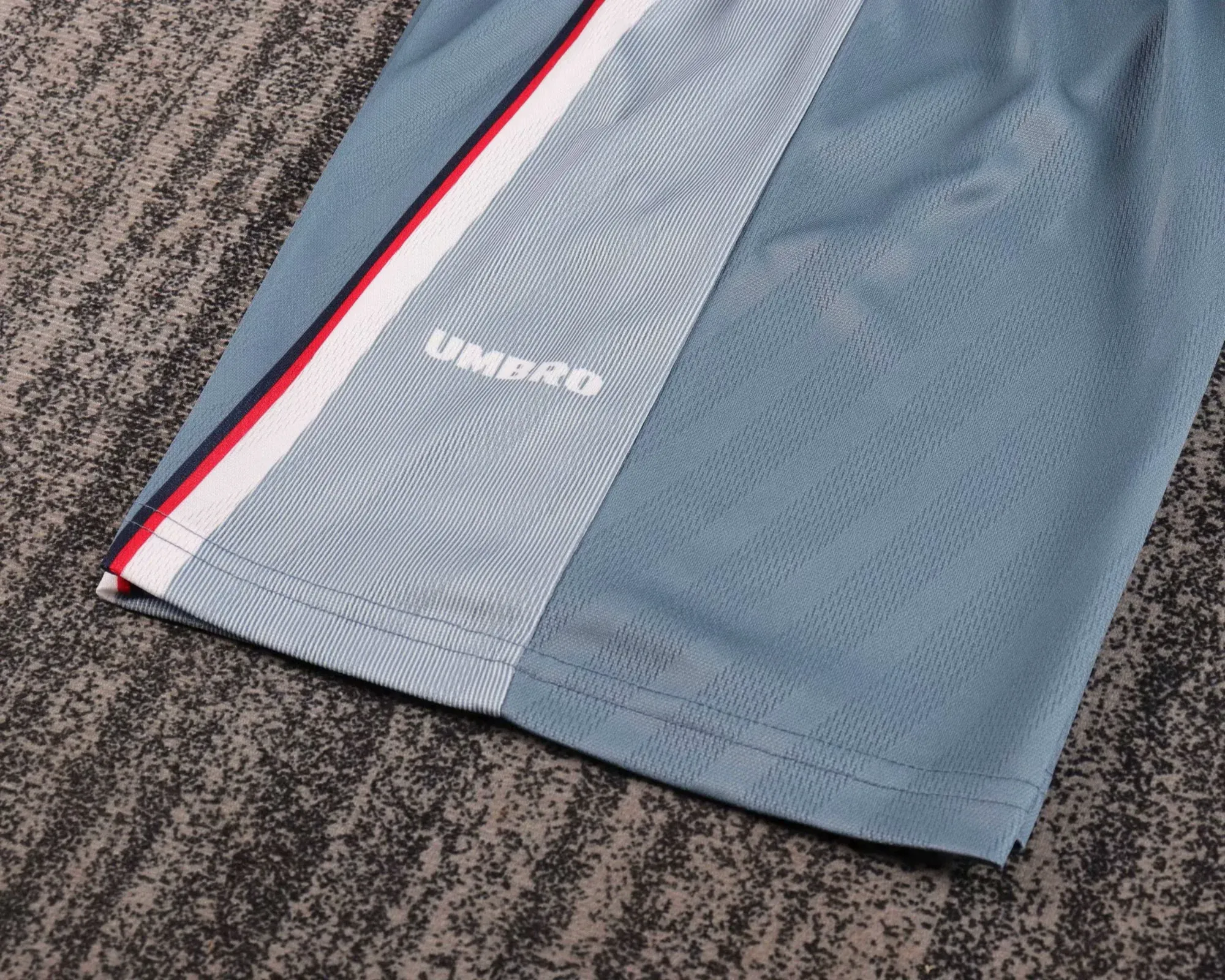 Kids Retro Kit England 1996 Away 3