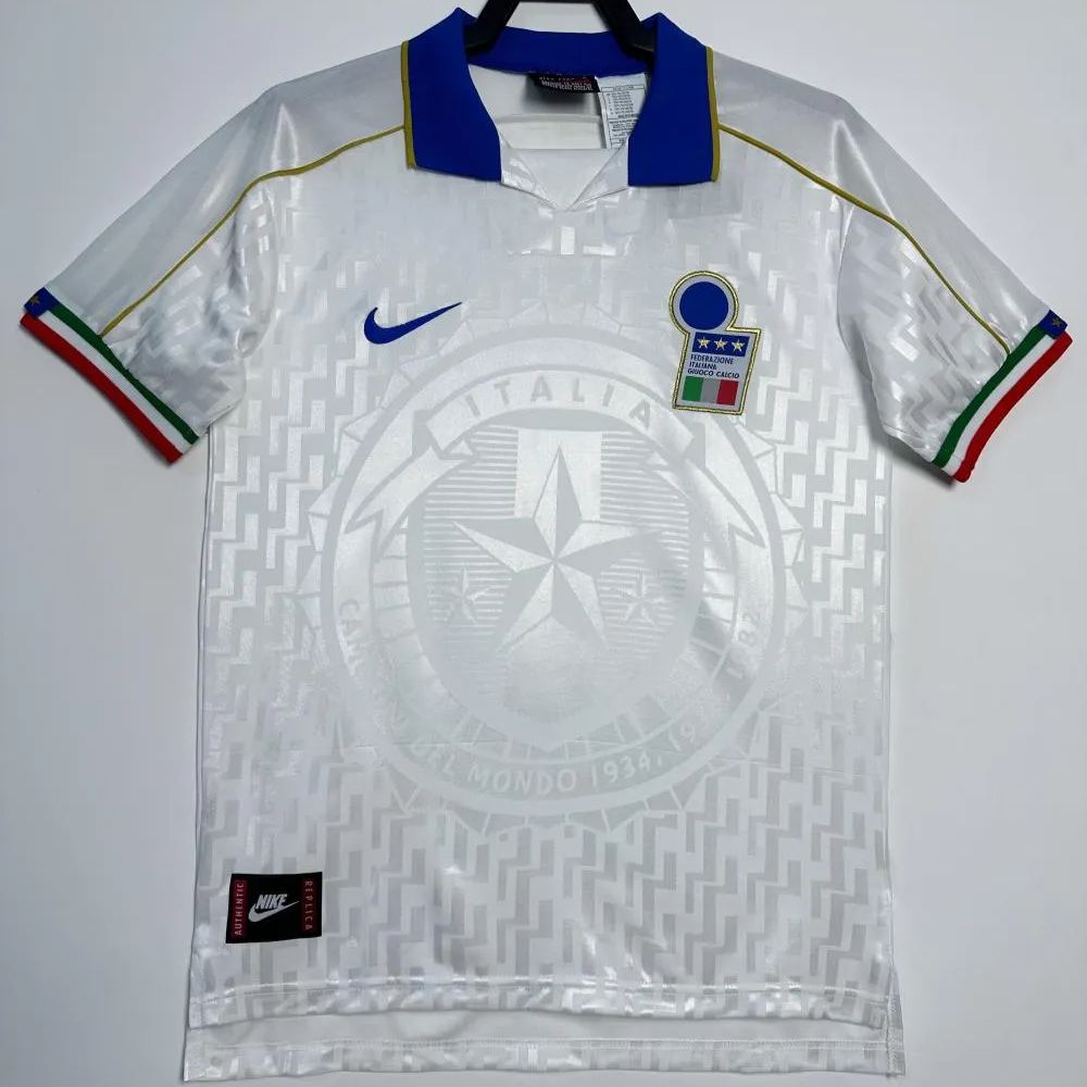 Retro Italy 1995 Away Kit S-XXL