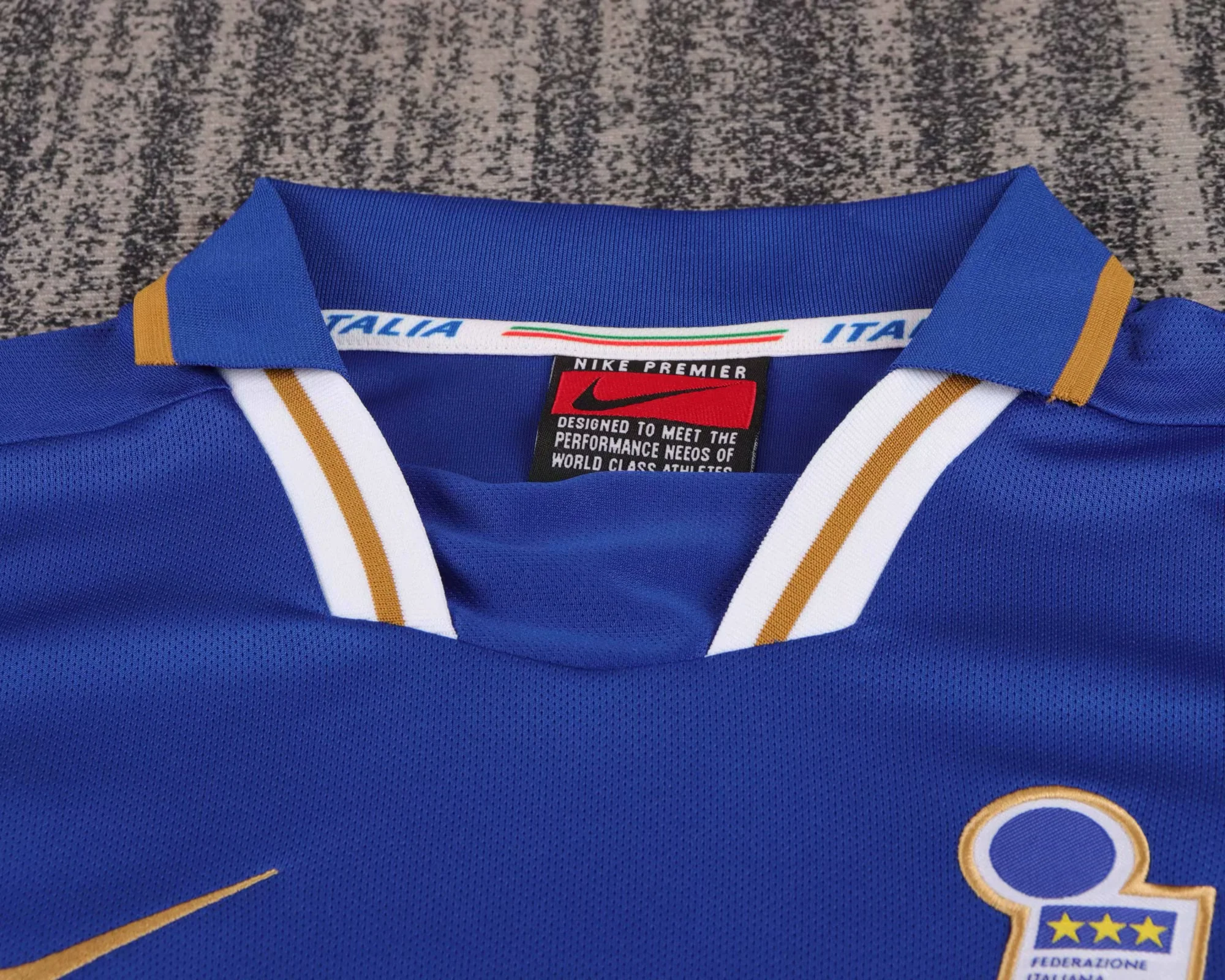 Kids Retro Kit Italy 1996 Home 3