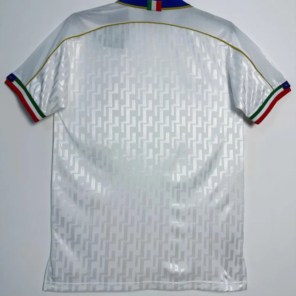 Retro Italy 1995 Away Kit S-XXL