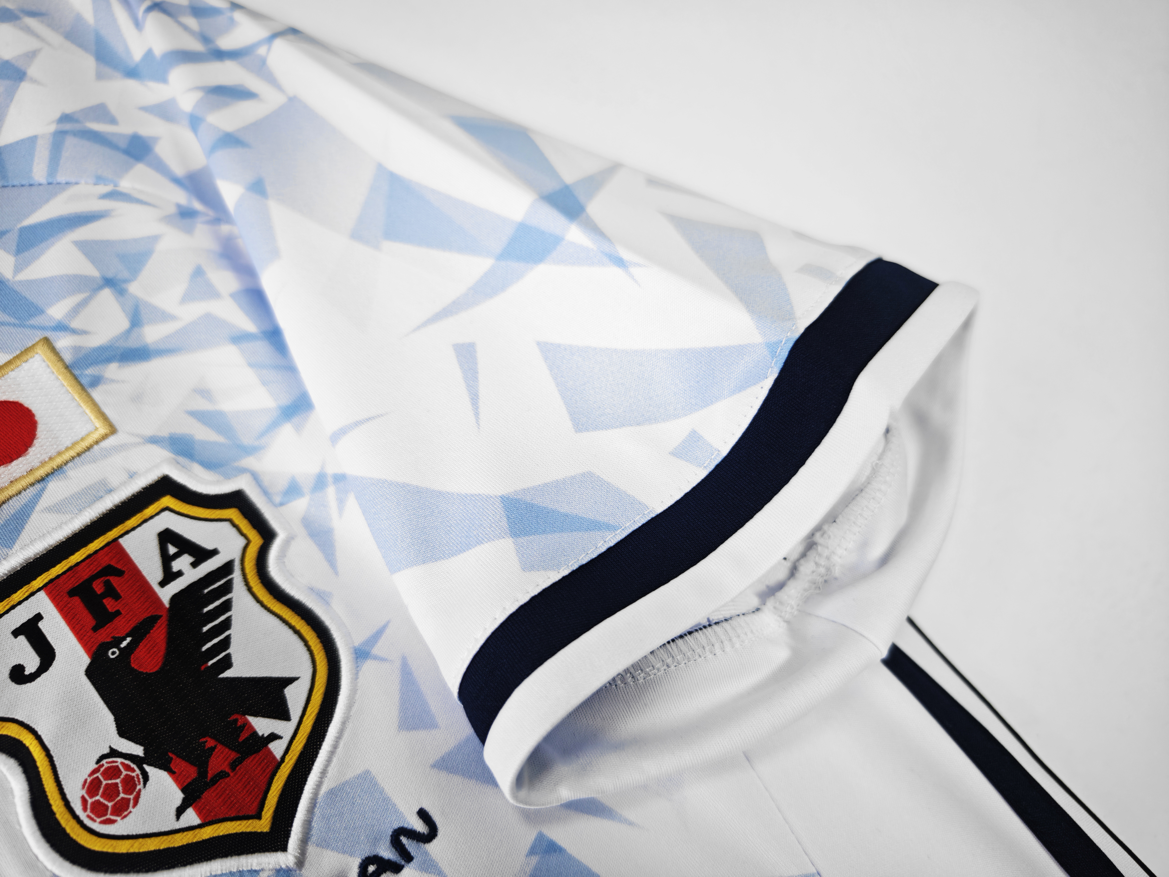 Retro 16/17 Japan Away Size S-XXL 3