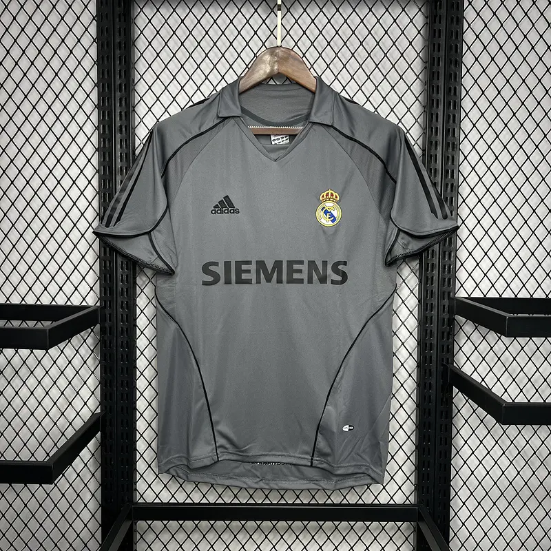 Retro Real Madrid 2005/06 Third