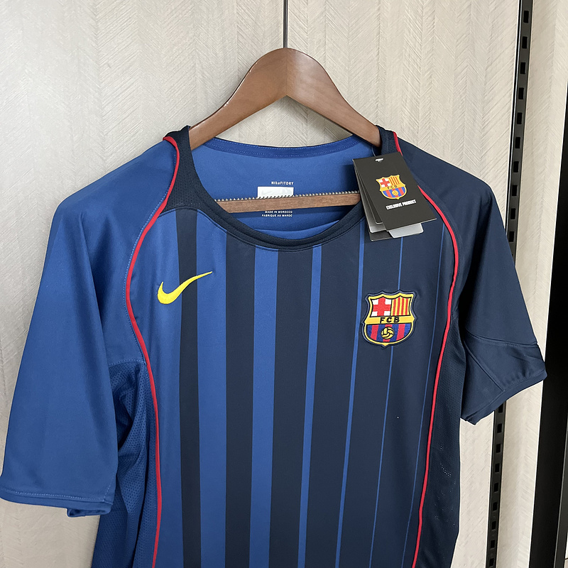 Retro 04/05 Barcelona Away Kit S-XXL 4