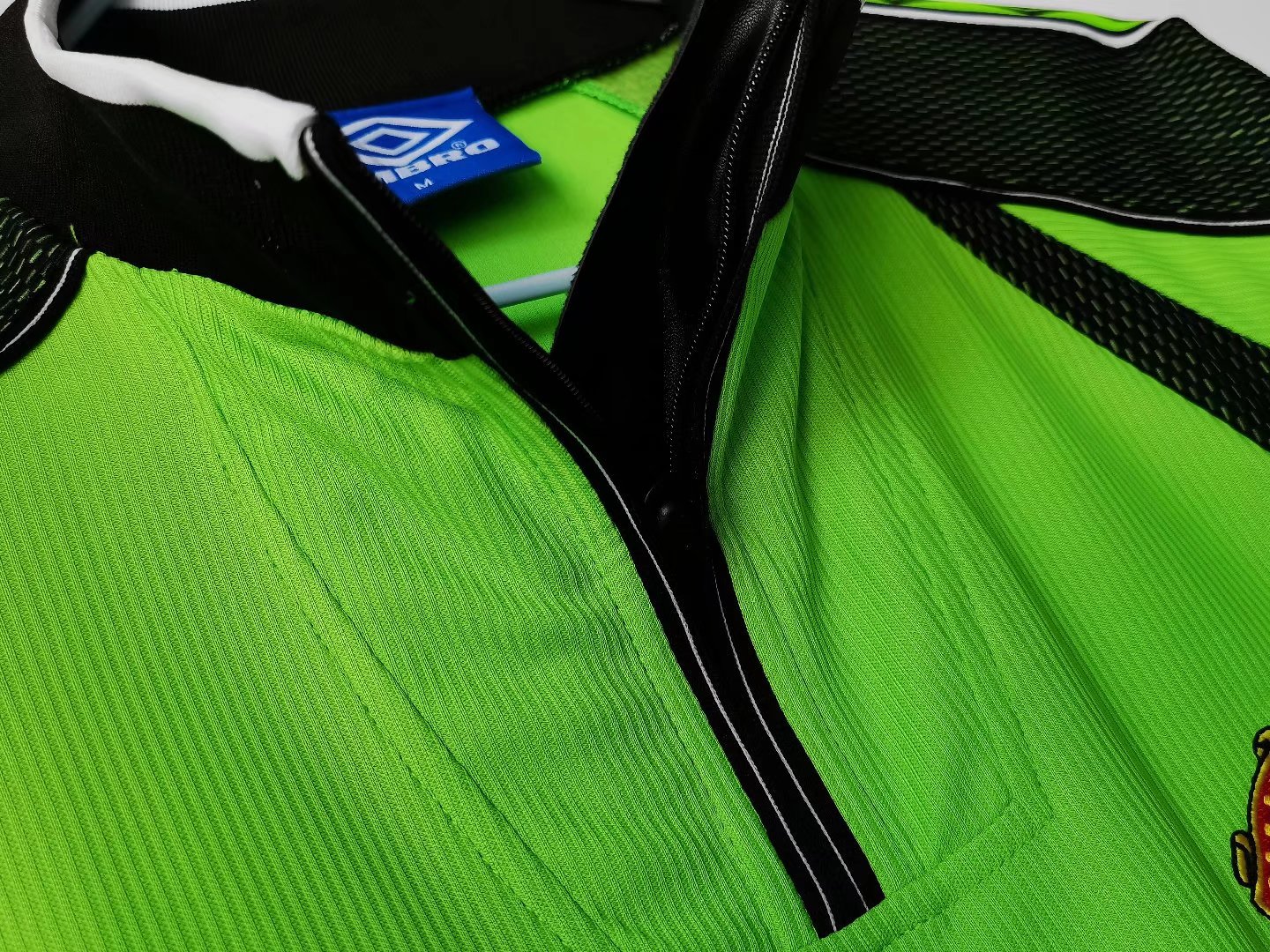 Retro Manchester United 98/99 Goalkeeper Long Sleeves 4