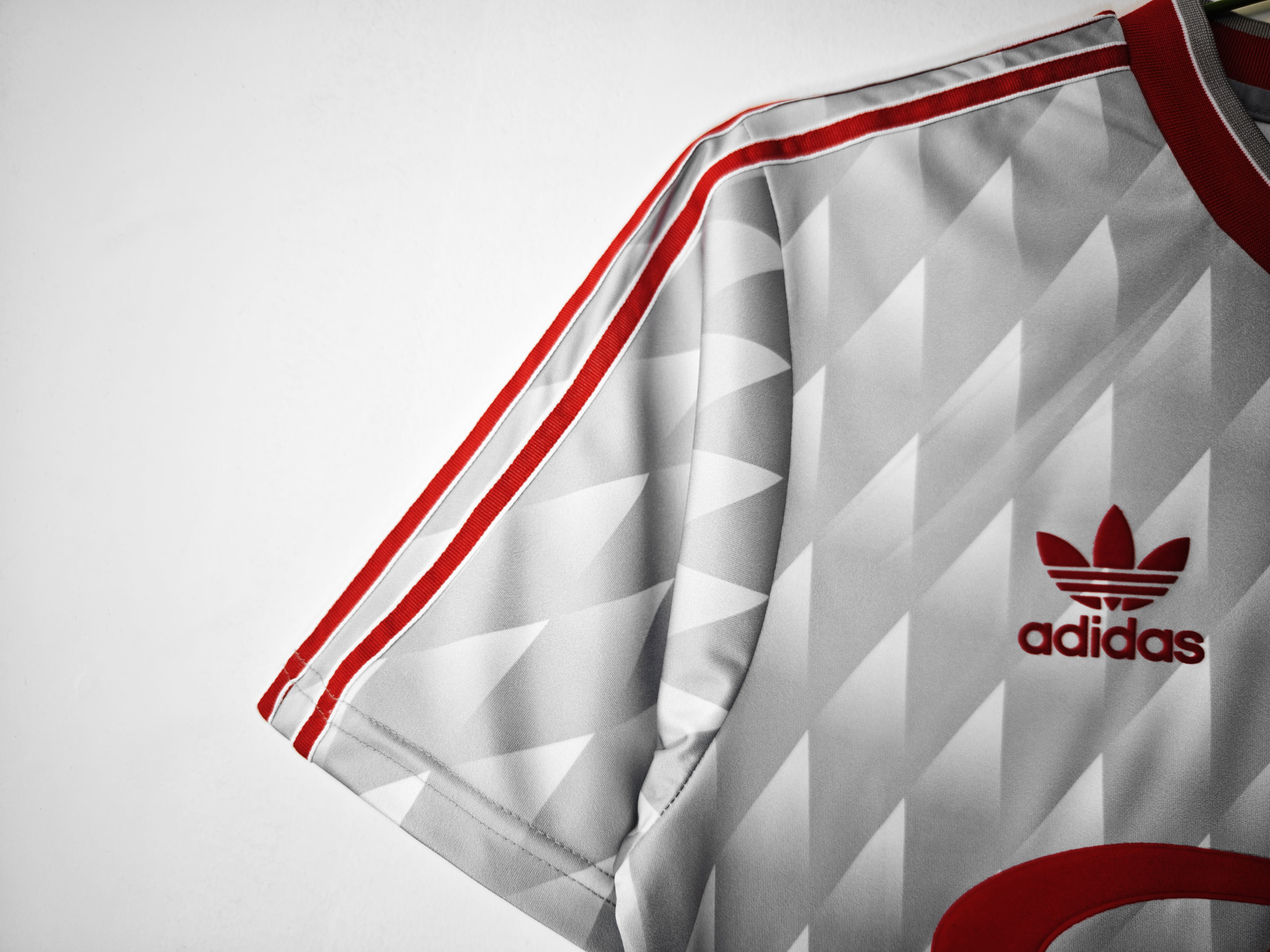 Retro 1989-91 LVP Away 3