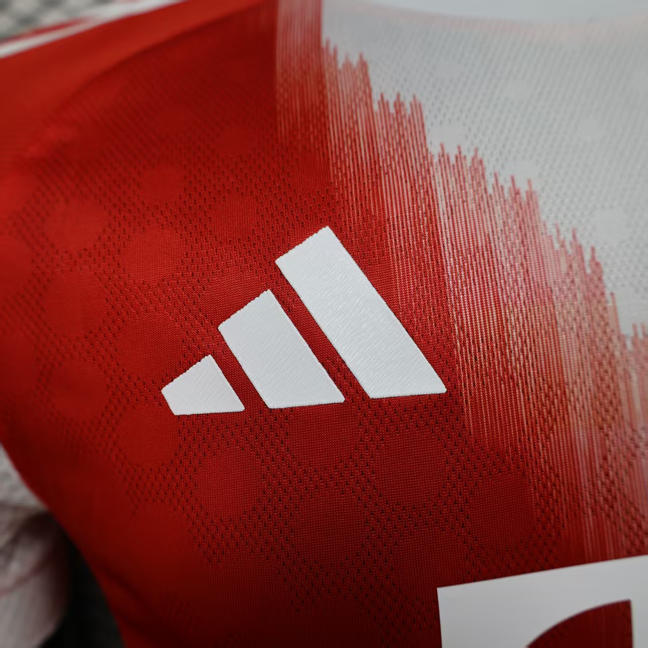 Player Version Bayern Munich 25/26 Home Jersey S-XXL 4