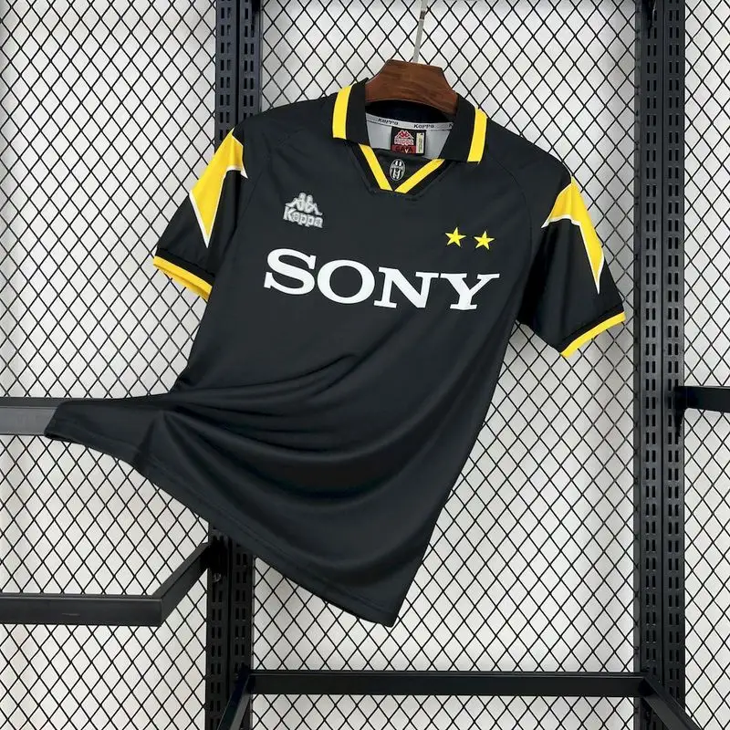 Retro Juventus 1995/96 Third S-XXL