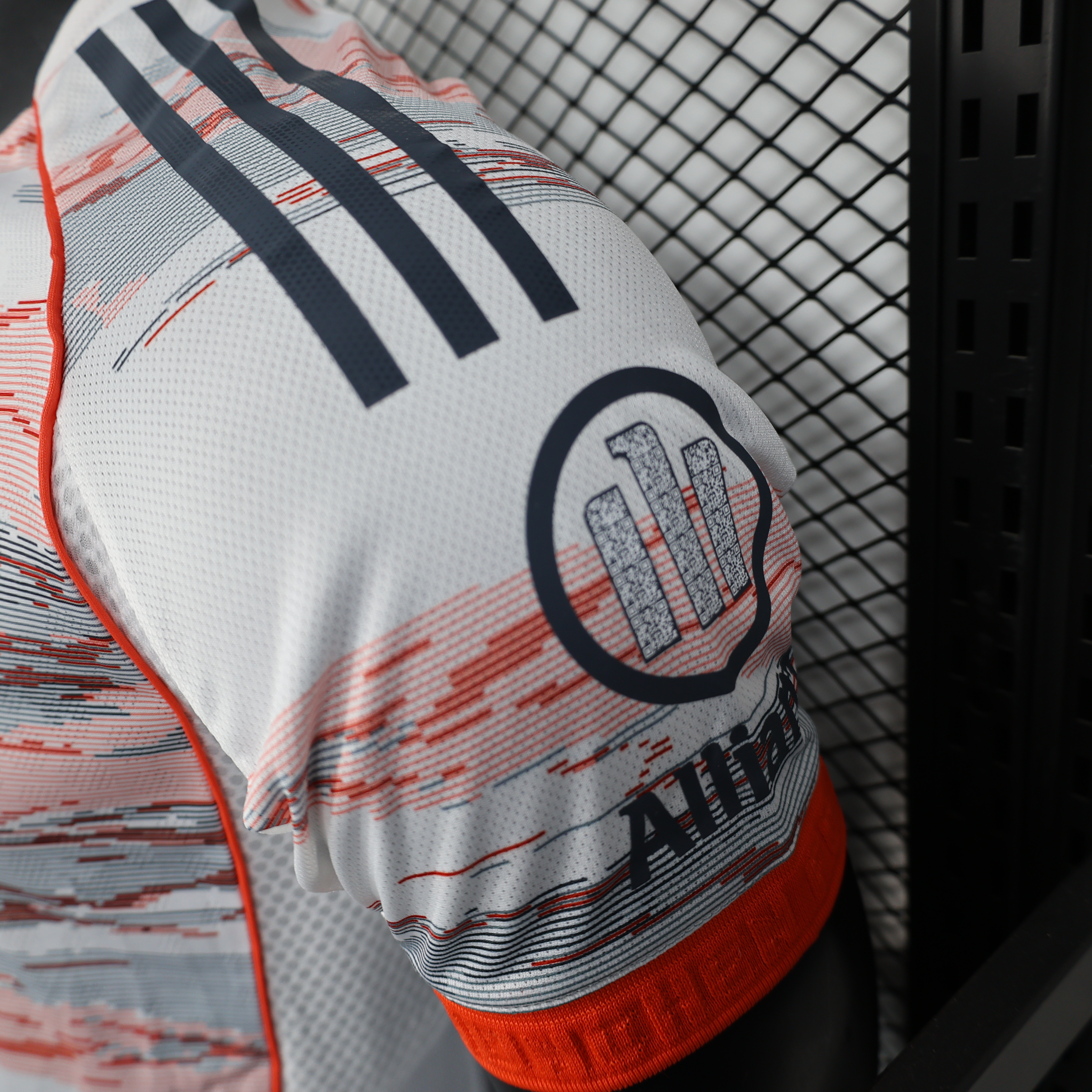 Player Version Bayern München 25/26 Away S-3XL