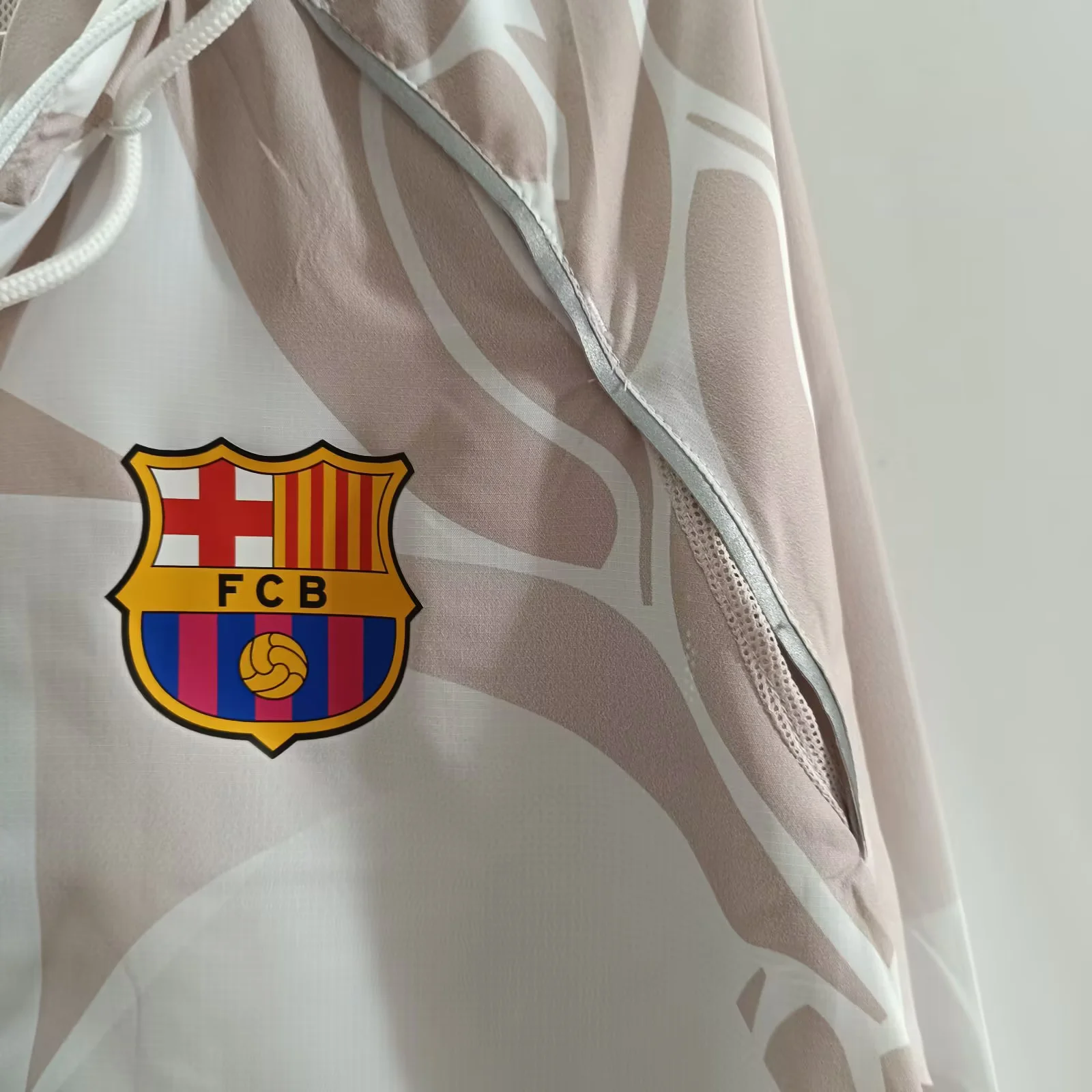 Barcelona windbreaker 4