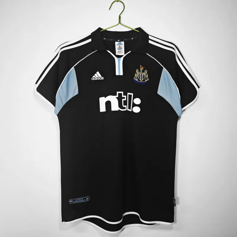 Retro Newcastle 2000/01 Away