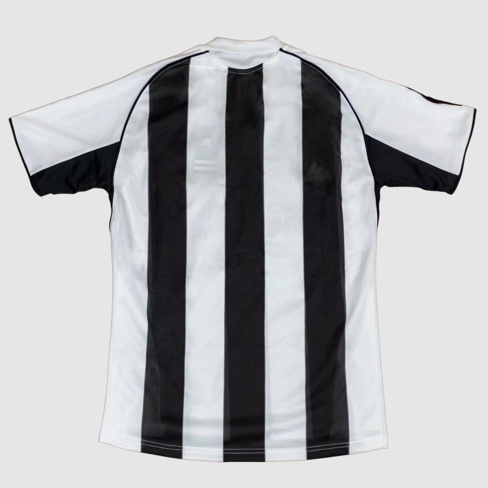 Retro Newcastle 2005/06 Home
