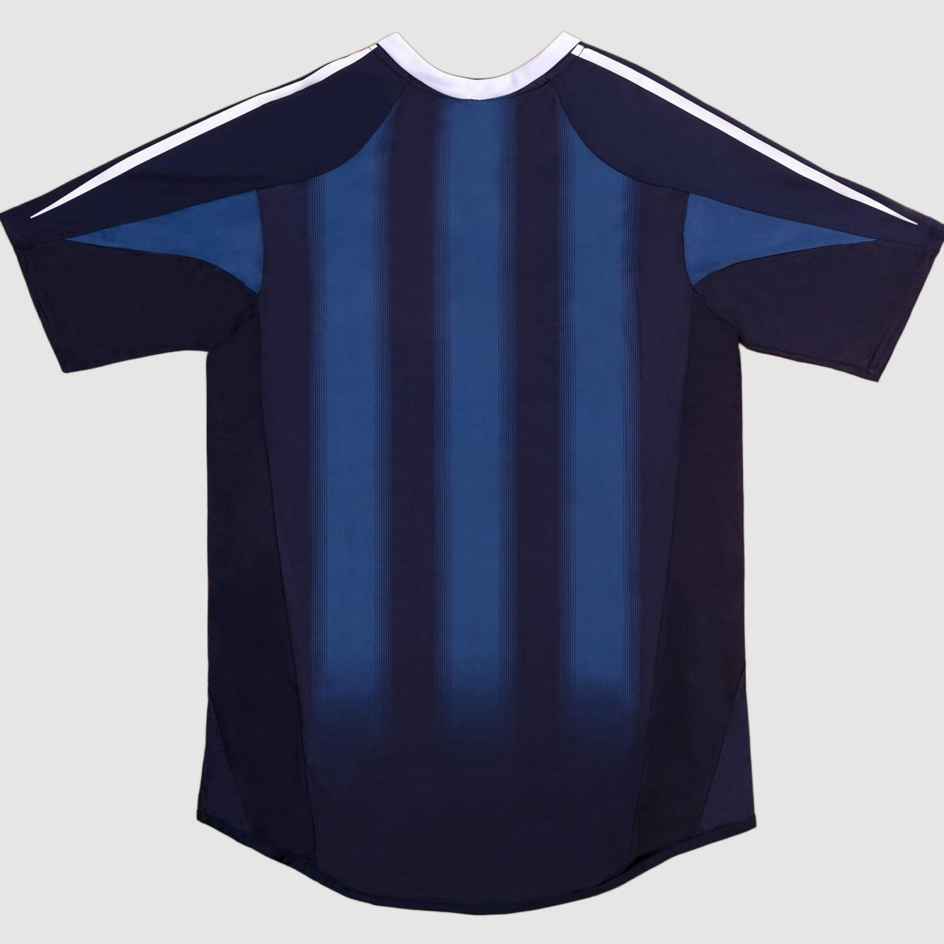 Retro Newcastle 2004/05 Away