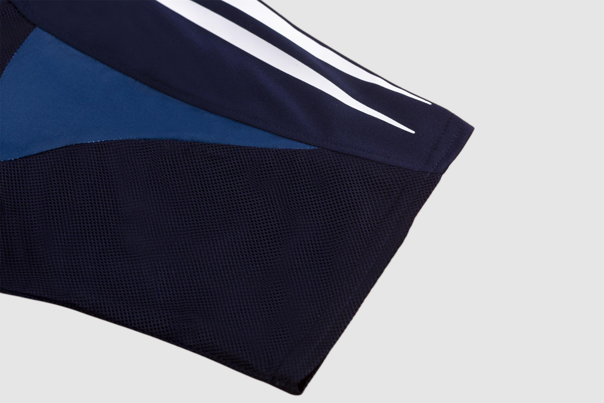 Retro Newcastle 2004/05 Away 4