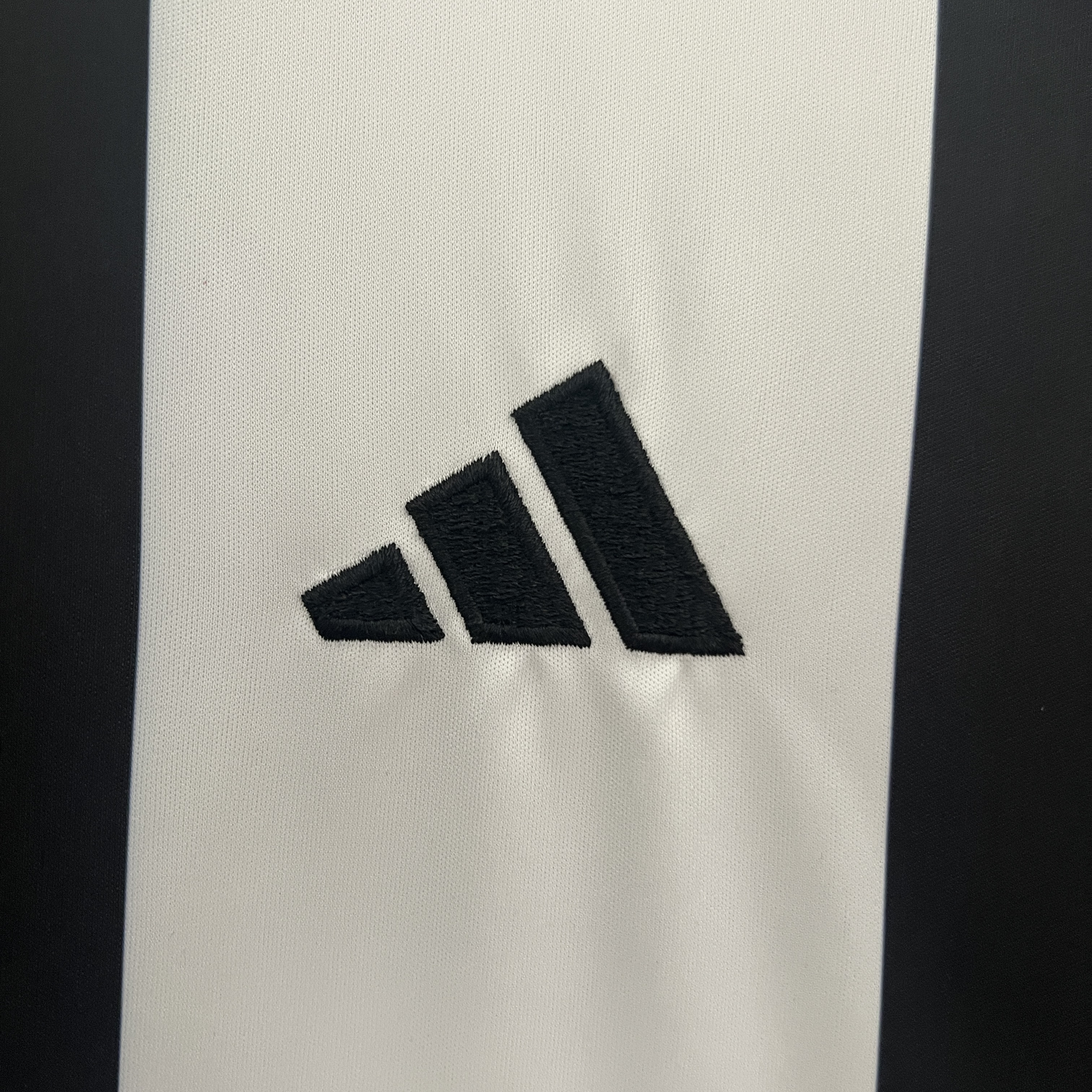 Newcastle 24/25 Home S-XXL 4