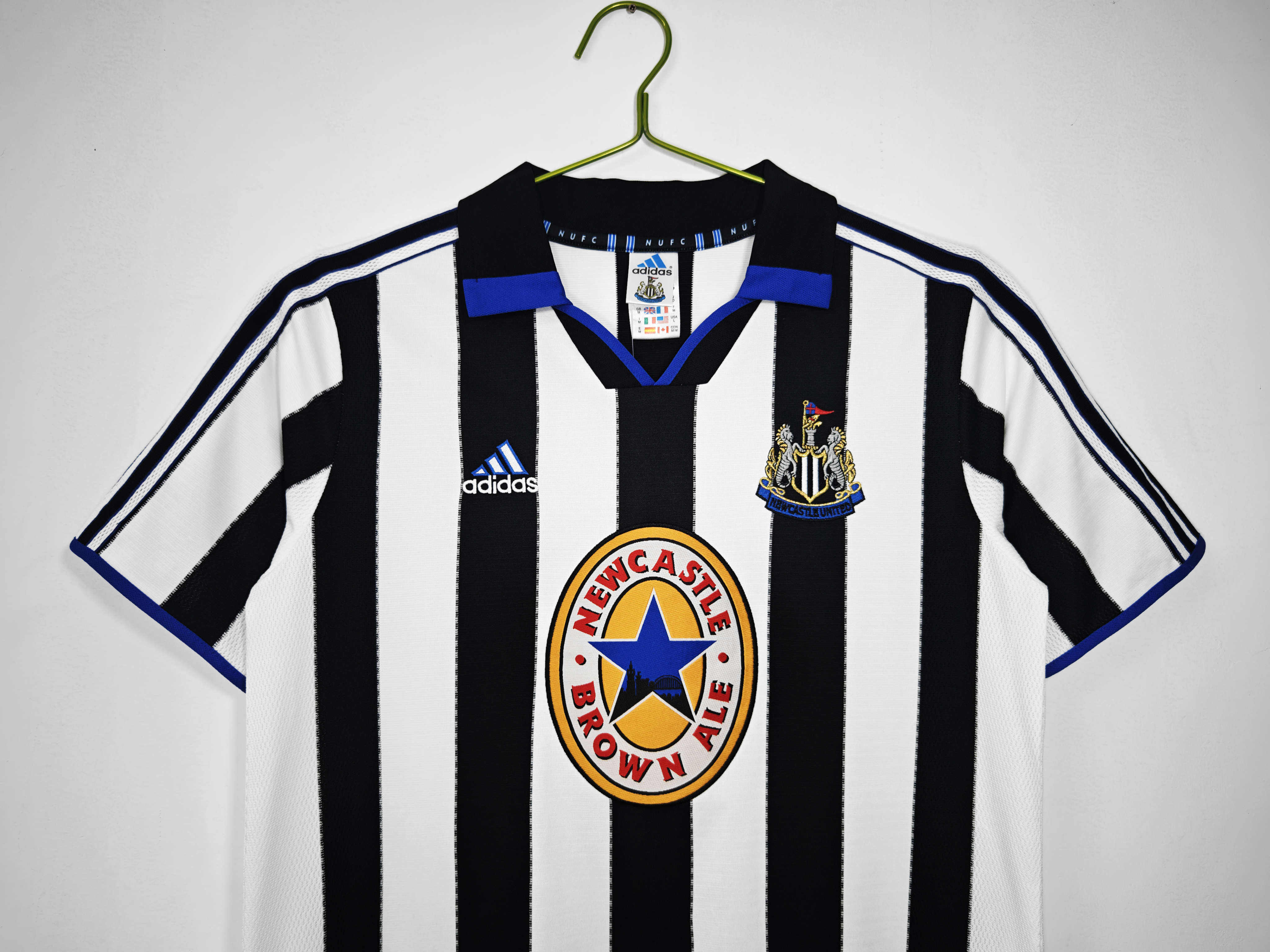 Retro Newcastle 1999/00 Home 3