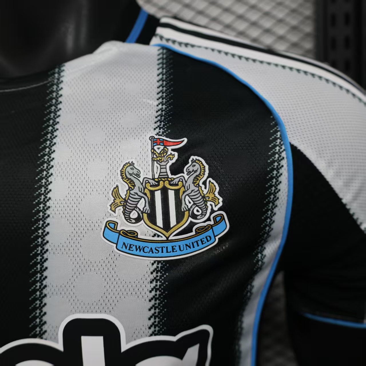 Player Version Newcastle 25/26 Home 4