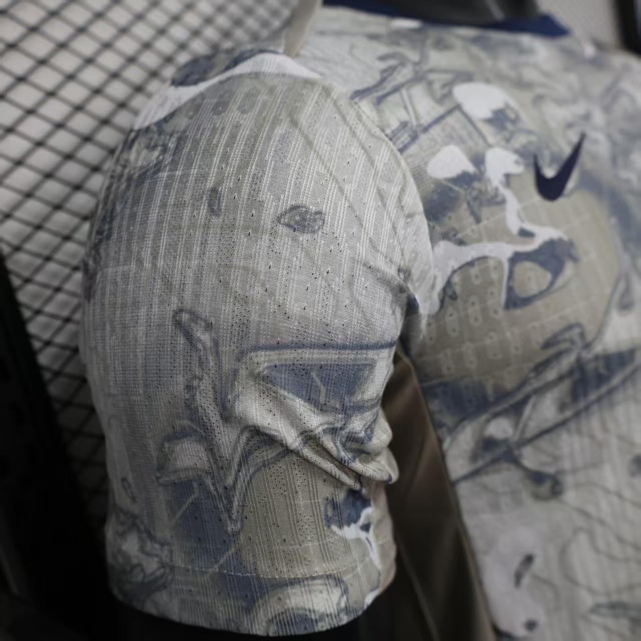 Player Version Tottenham Hotspur 25/26 Special 3