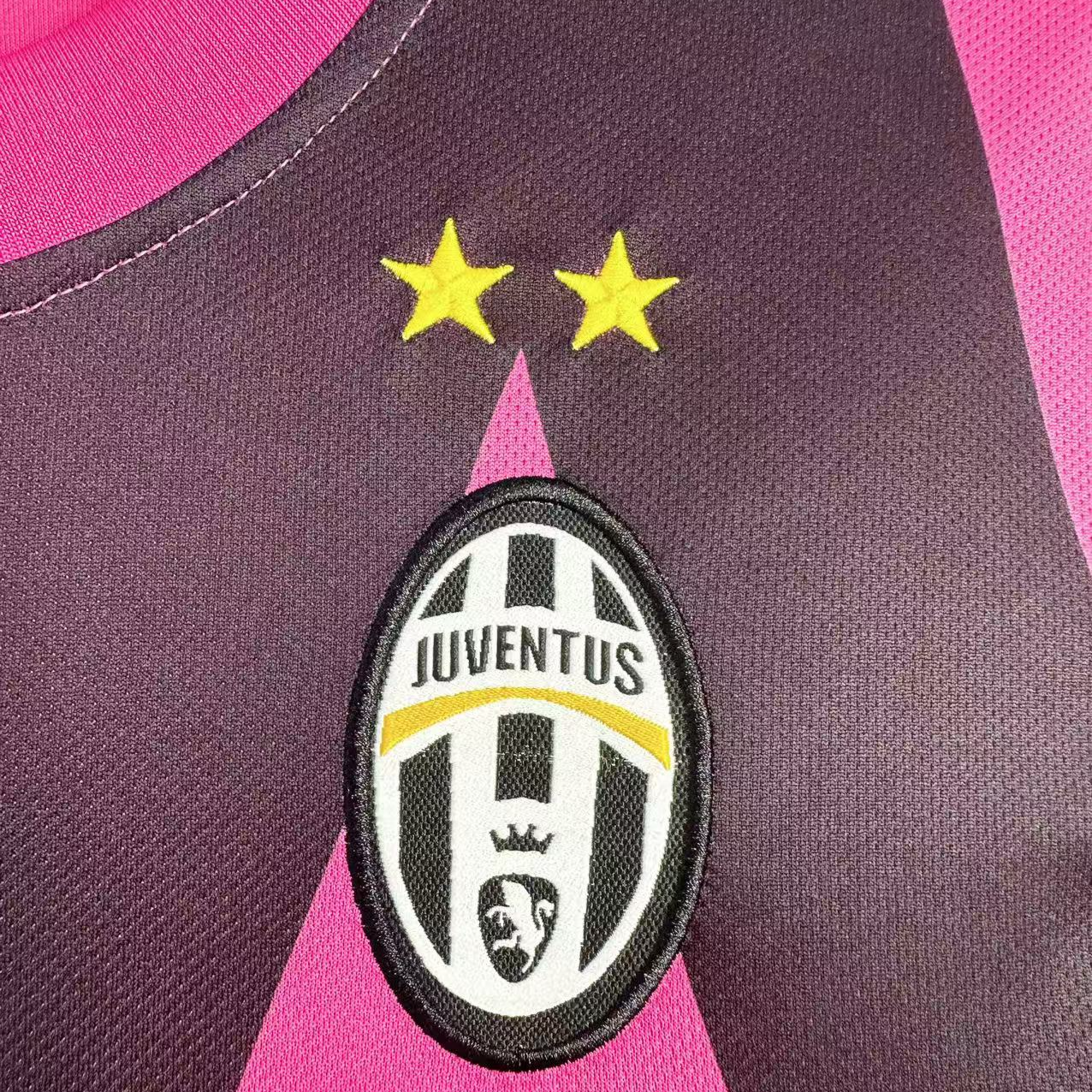 Retro Juventus 2011/12 Away Pink Long Sleeves