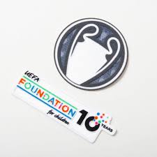 UCL Titleholder Black + Respect