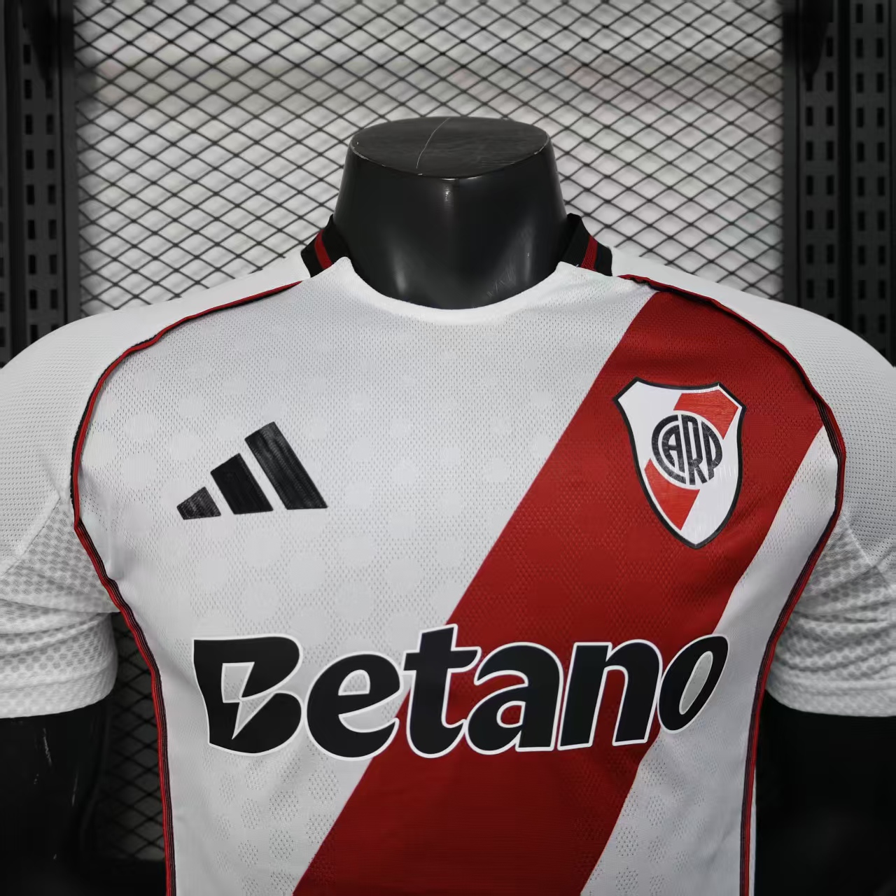 Player Version River Plate 2025/26 Home S-XXL 3