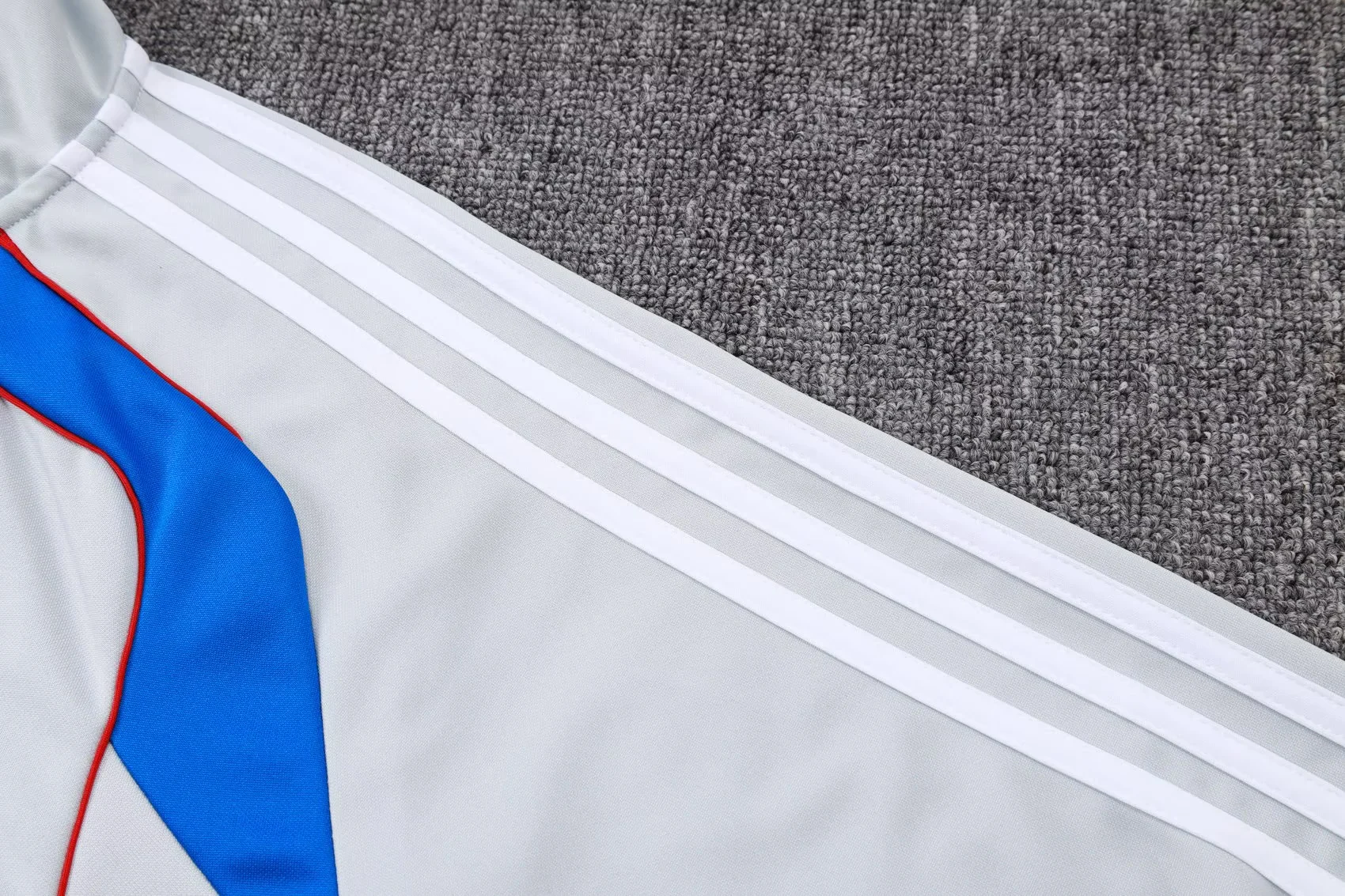 Adult/ Kids Bayern Full Zipper Training Suit A2552 4