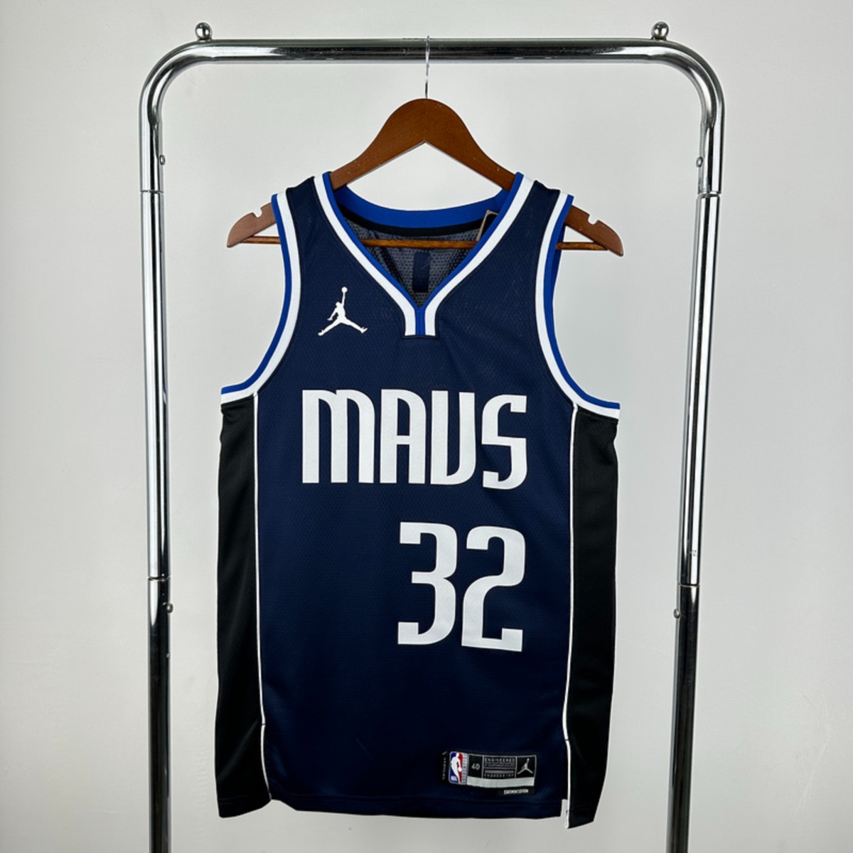 Dallas Mavericks Flyer #32