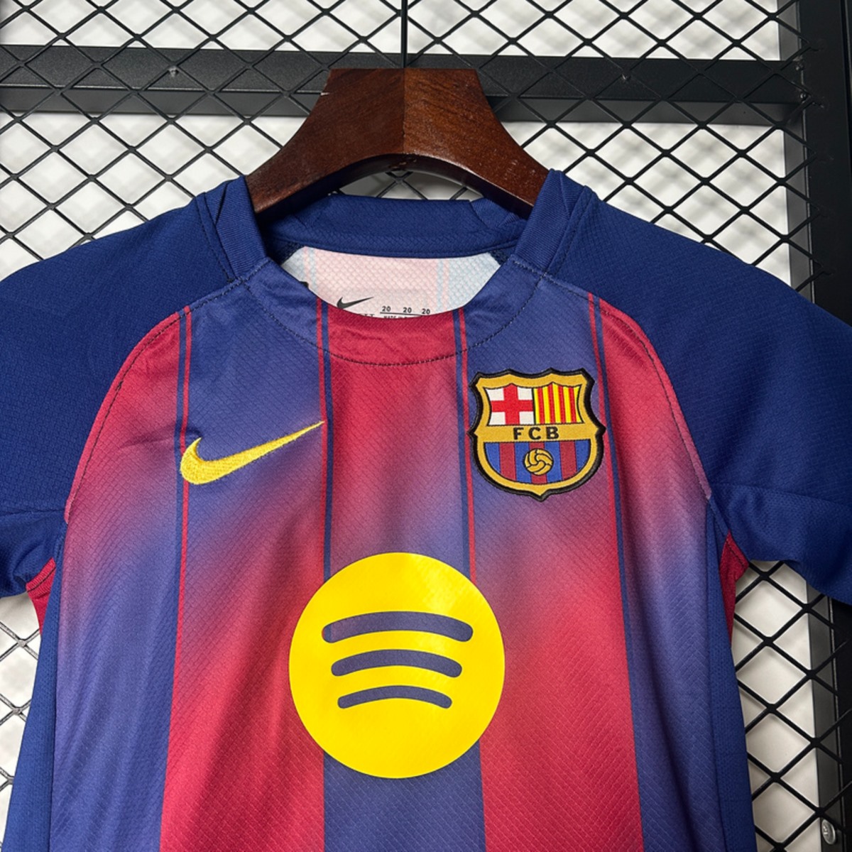 Kids Barcelona 25/26 Home Kit 16-28 3
