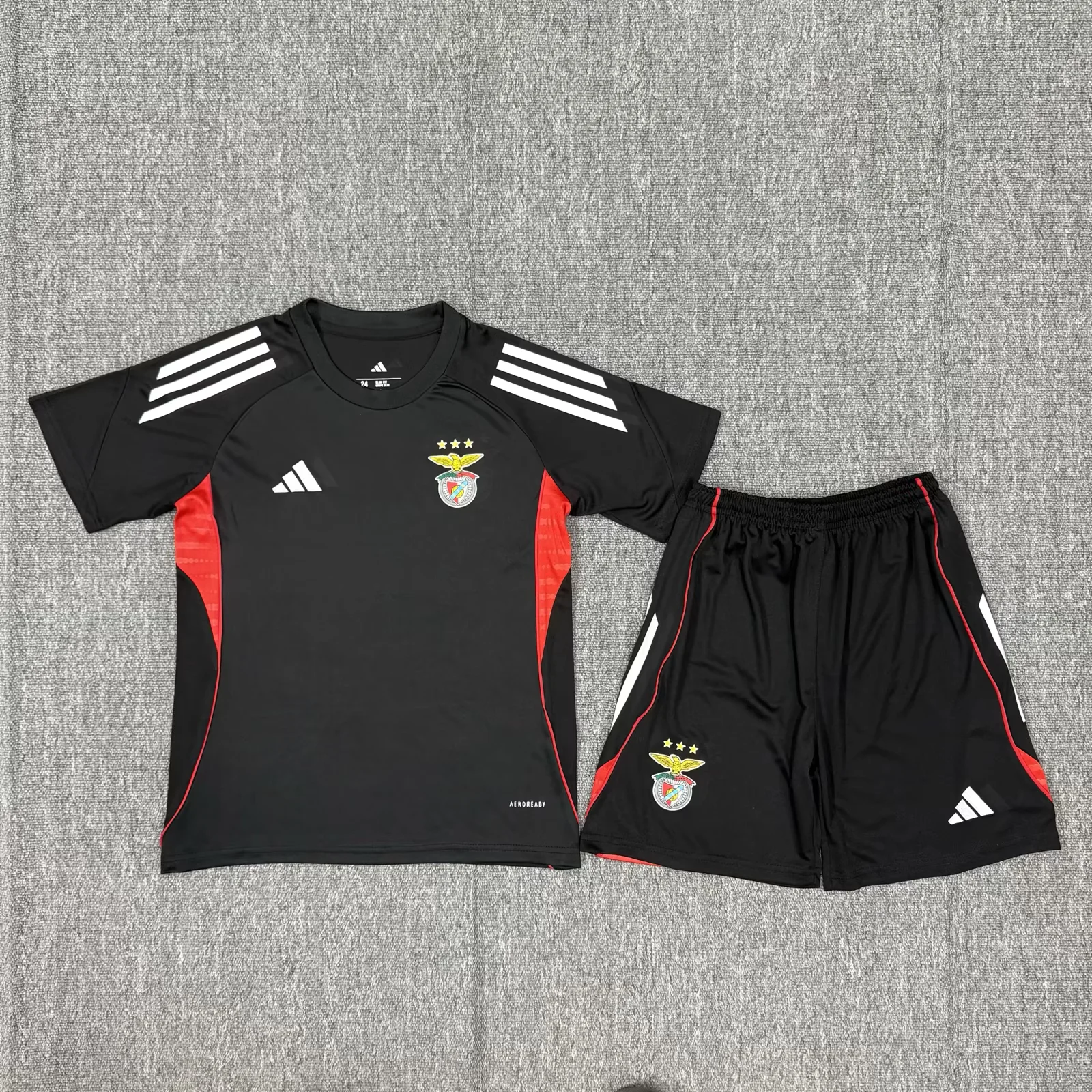 kids Benfica 25/26 Training16-28